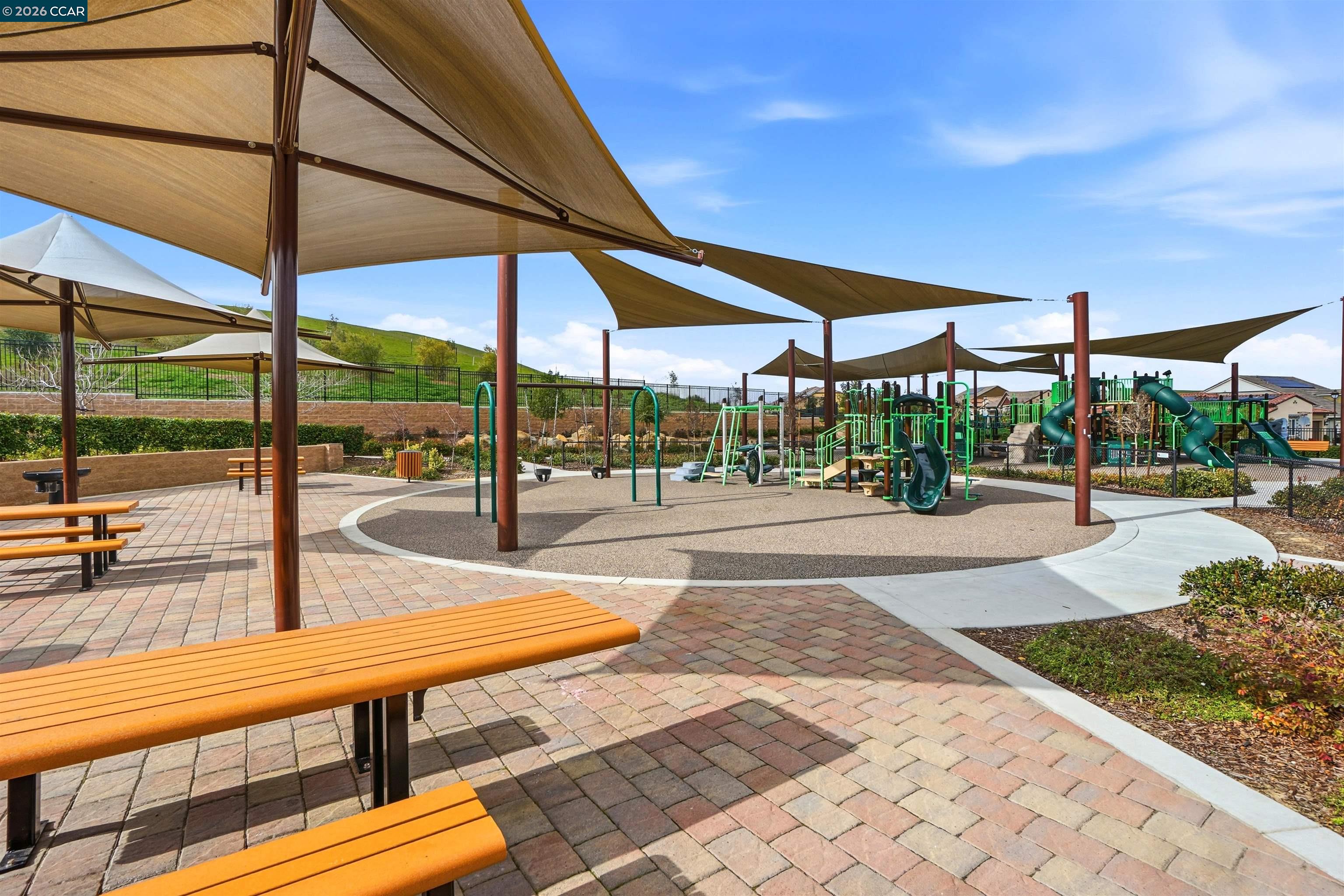 Detail Gallery Image 39 of 60 For 1613 California Trl, Brentwood,  CA 94513 - 2 Beds | 2/1 Baths