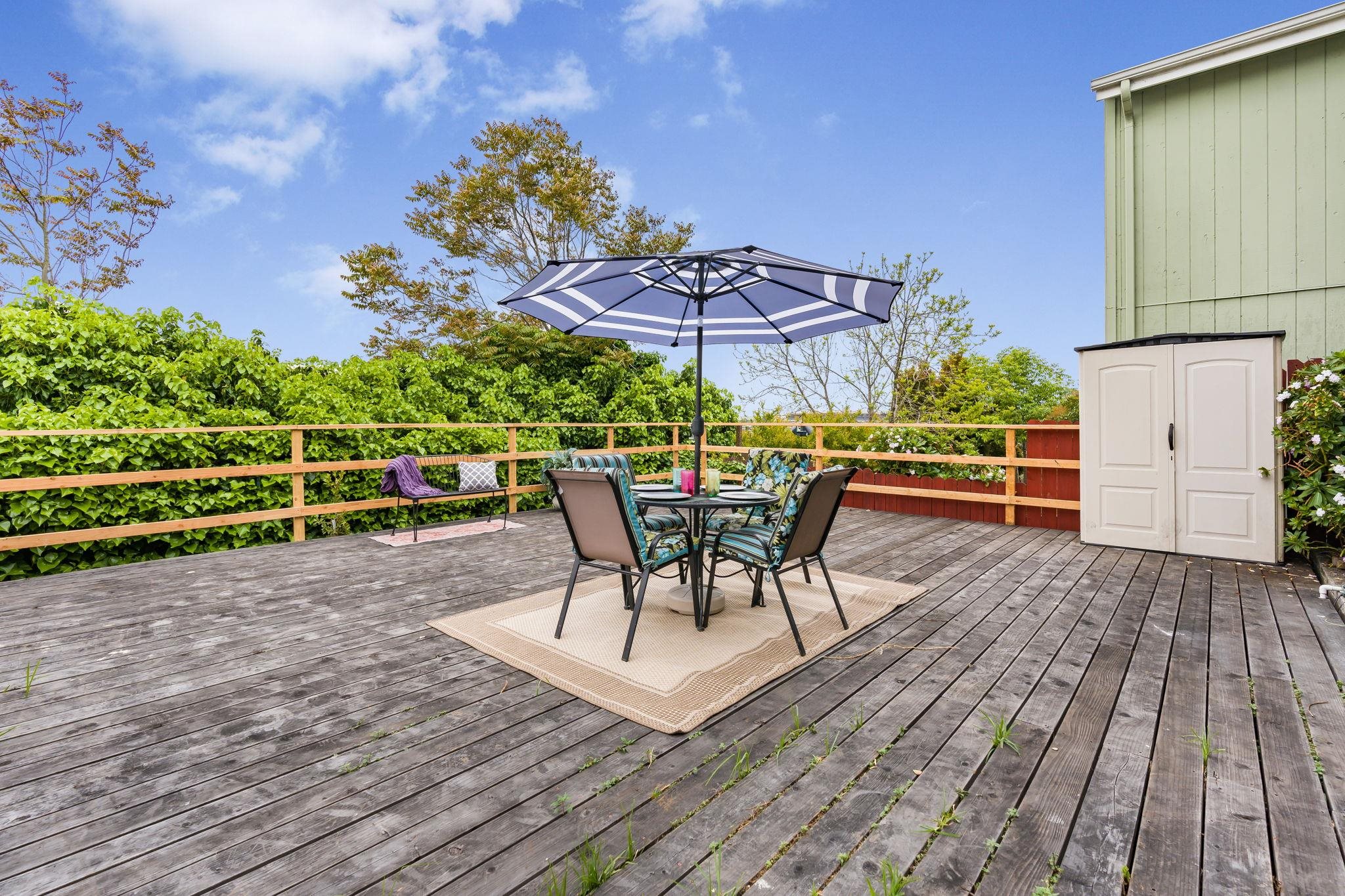 Detail Gallery Image 16 of 30 For 812 Washington Ave, Albany,  CA 94706 - 4 Beds | 2/1 Baths