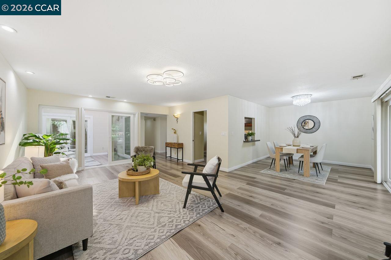 Photo #3: 41121530 Listing: Photo #3