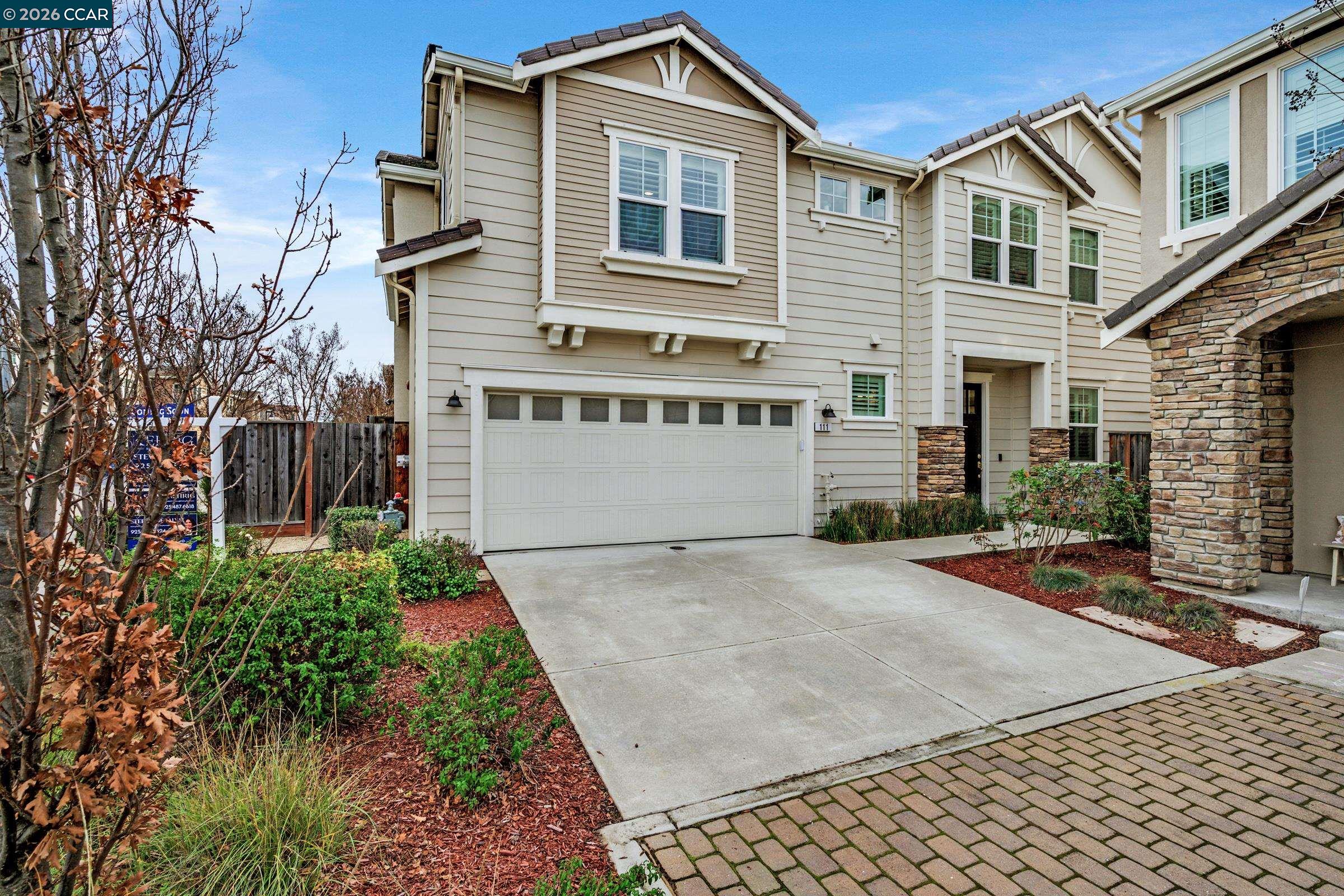 Front Image Thumbnail for CC41121553