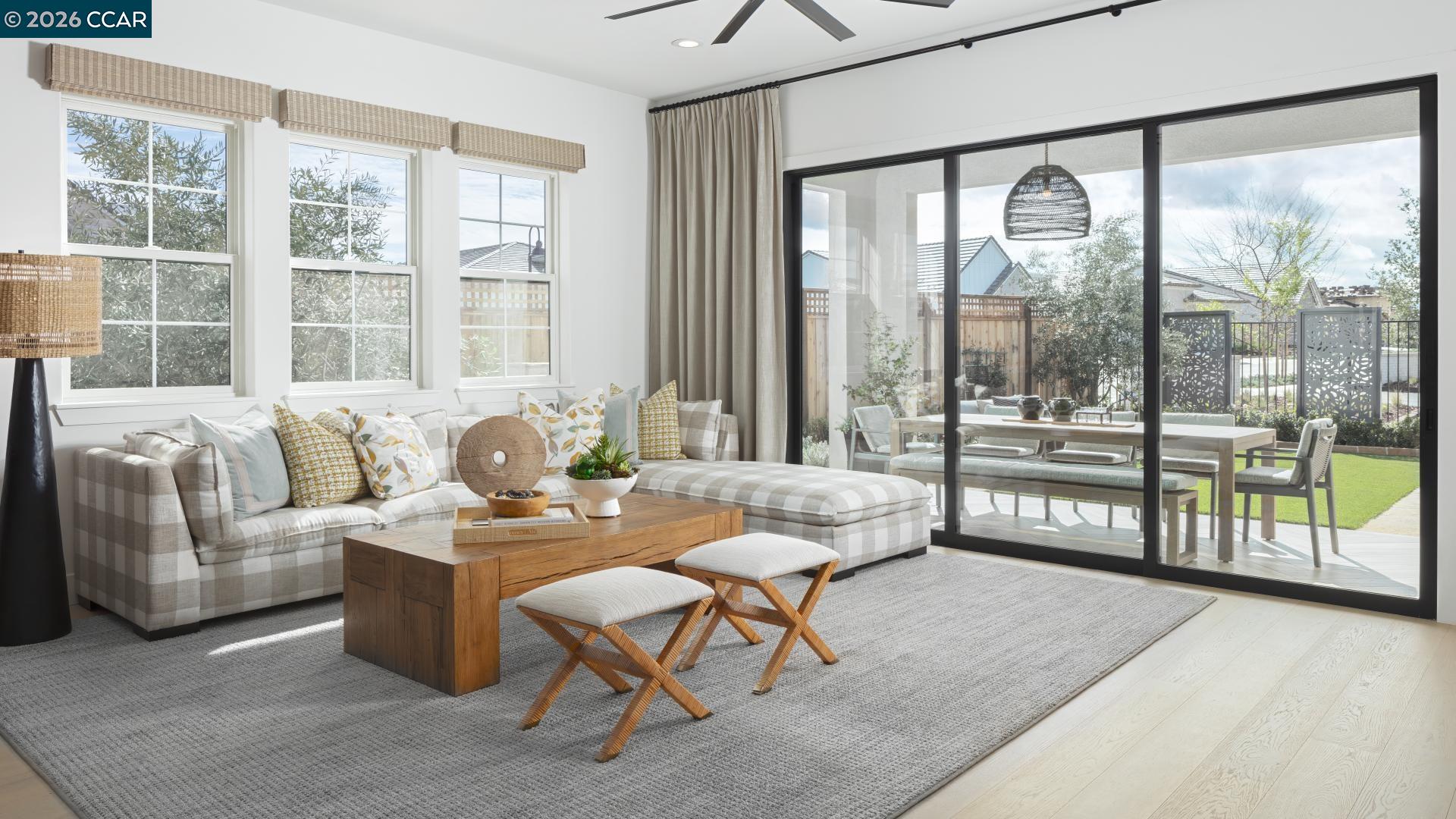 Detail Gallery Image 3 of 31 For 2866 Stamede Lane, Tracy,  CA 95377 - 2 Beds | 2 Baths