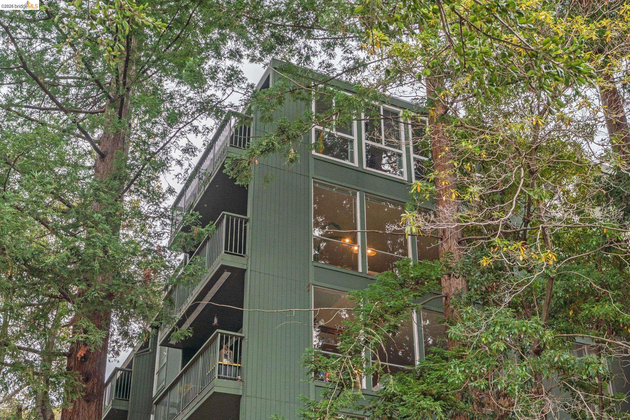 Detail Gallery Image 28 of 29 For 2700 Le Conte Ave #402,  Berkeley,  CA 94709 - 1 Beds | 1 Baths