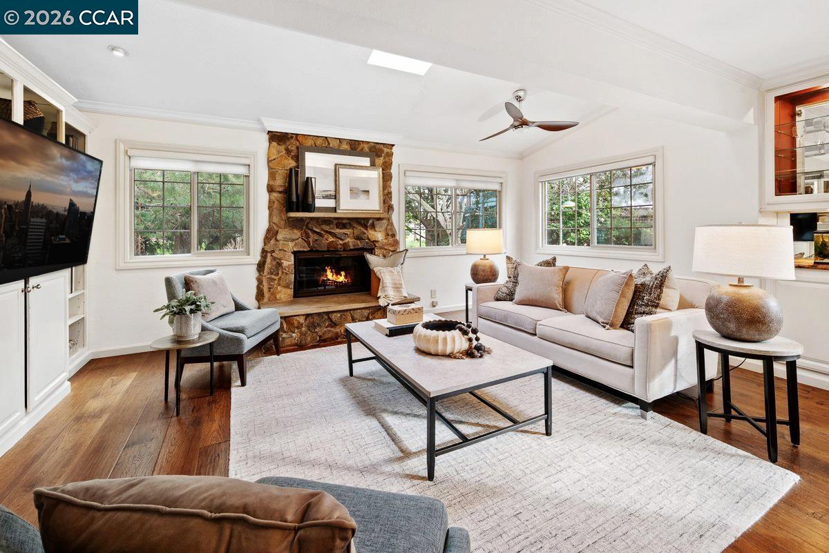 Detail Gallery Image 20 of 45 For 440 Wabash Pl, Danville,  CA 94526 - 5 Beds | 2/1 Baths