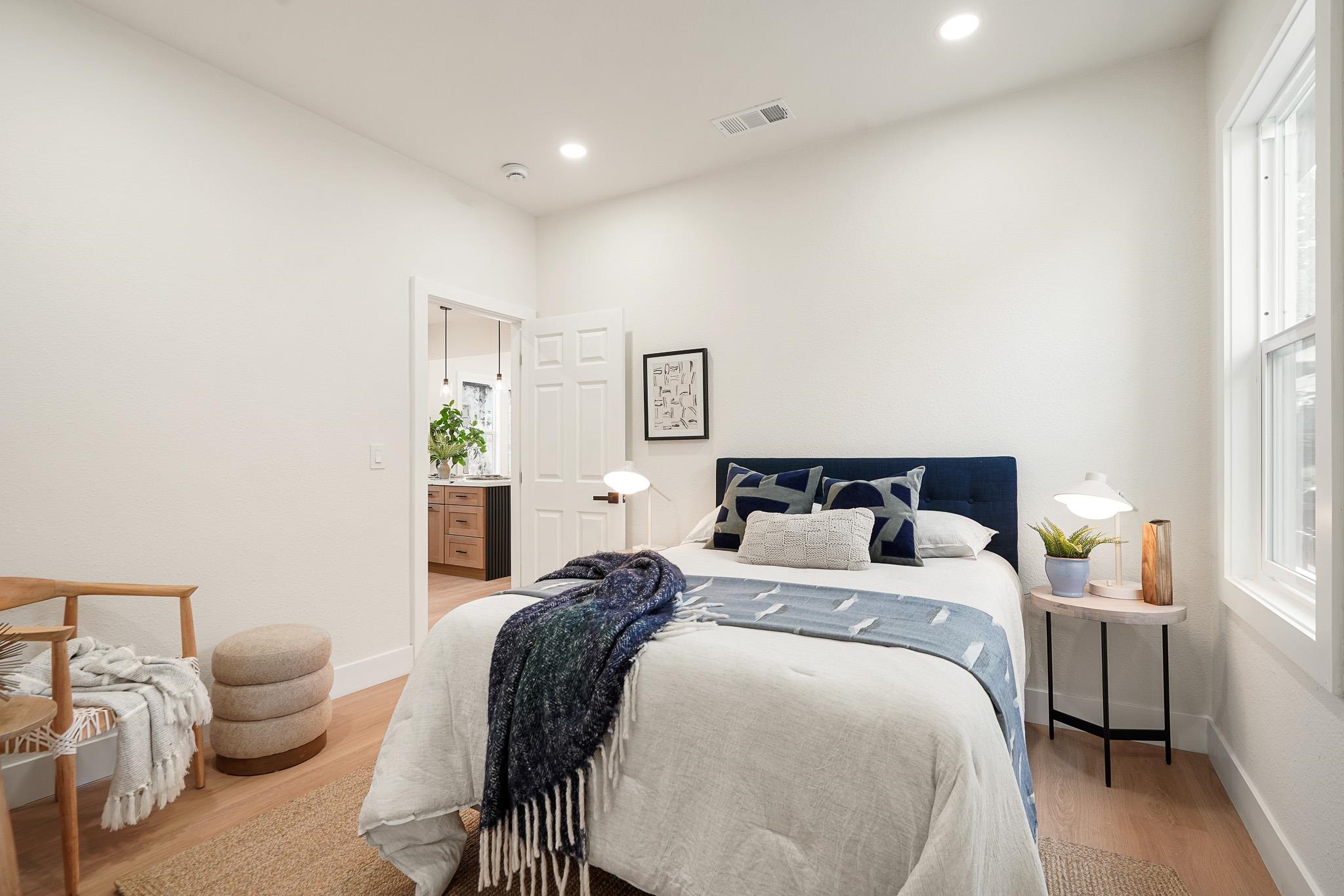 Detail Gallery Image 21 of 48 For 760 53rd St, Oakland,  CA 94609 - 3 Beds | 2 Baths