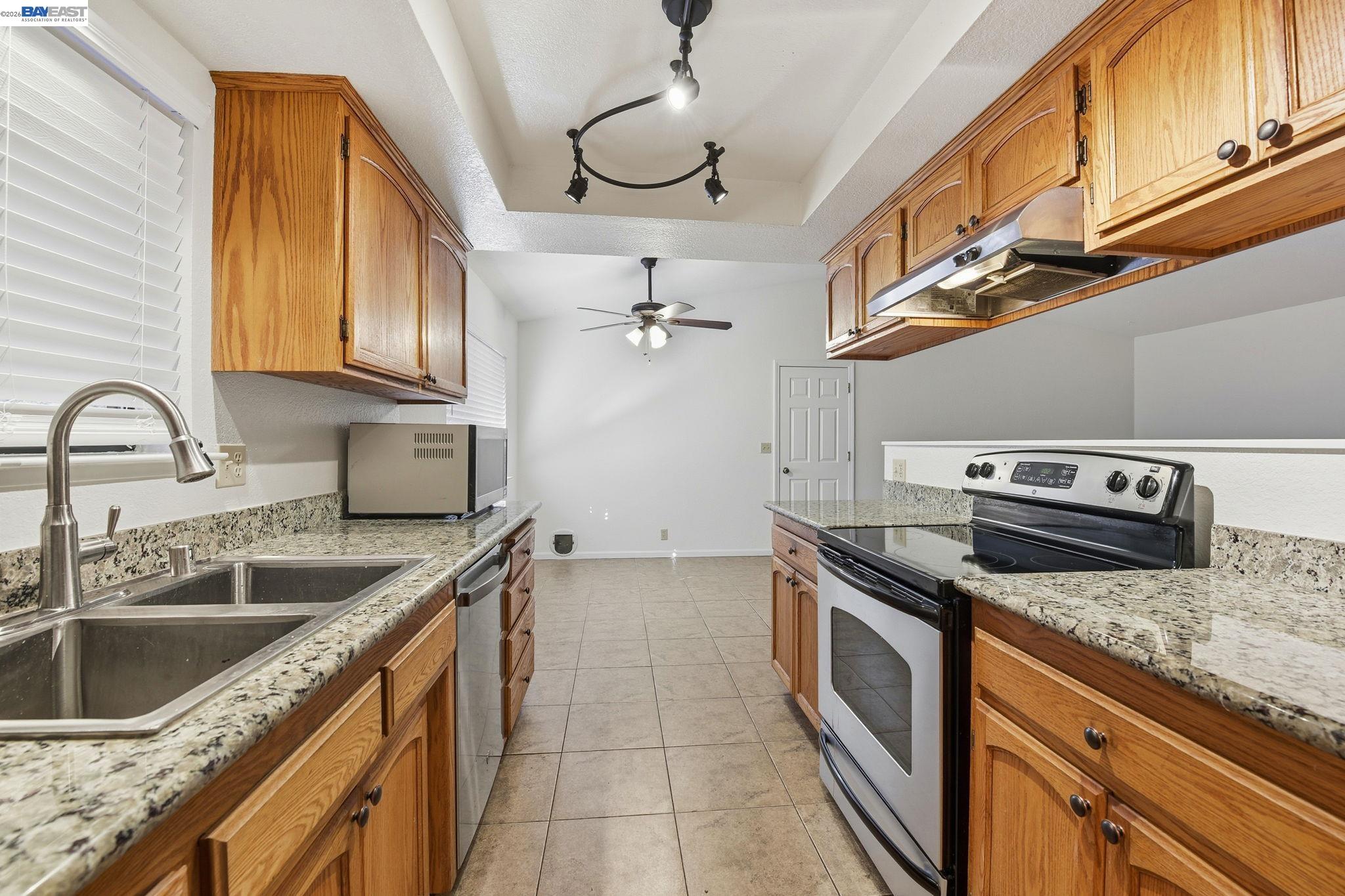 Detail Gallery Image 13 of 32 For 27701 Evelyn Ct, Pioneer,  CA 95666 - 3 Beds | 2 Baths