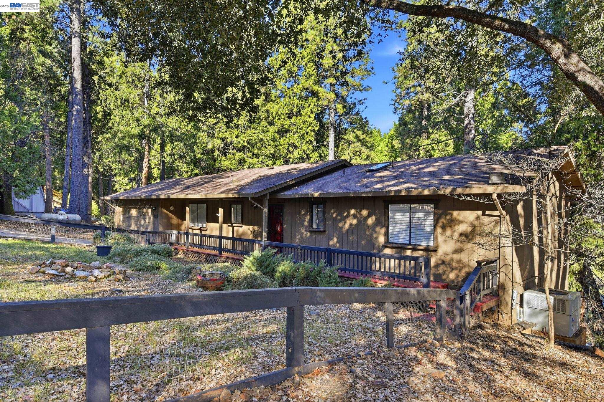 Detail Gallery Image 3 of 32 For 27701 Evelyn Ct, Pioneer,  CA 95666 - 3 Beds | 2 Baths