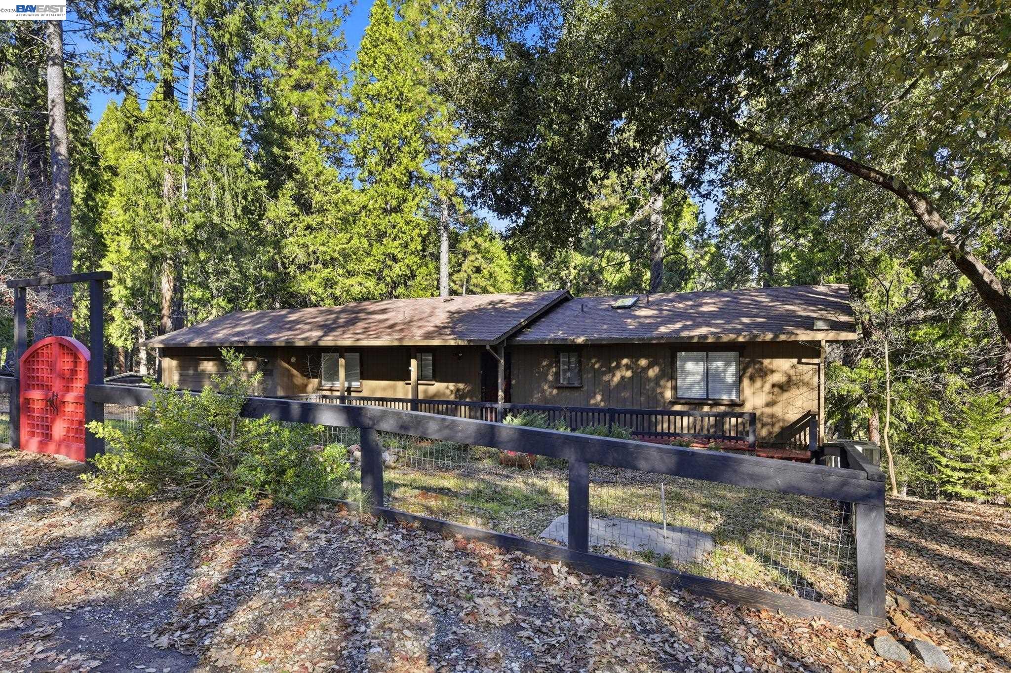 Detail Gallery Image 4 of 32 For 27701 Evelyn Ct, Pioneer,  CA 95666 - 3 Beds | 2 Baths