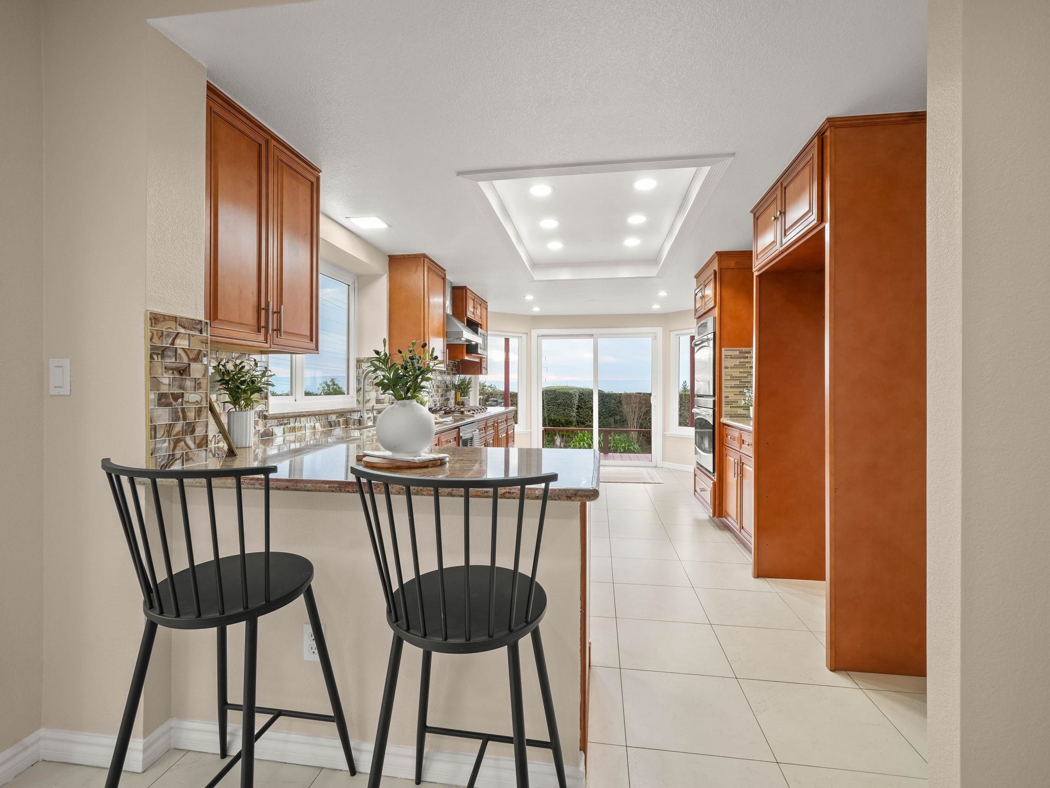 Detail Gallery Image 17 of 58 For 43718 Cameron Hills Dr, Fremont,  CA 94539 - 5 Beds | 3 Baths