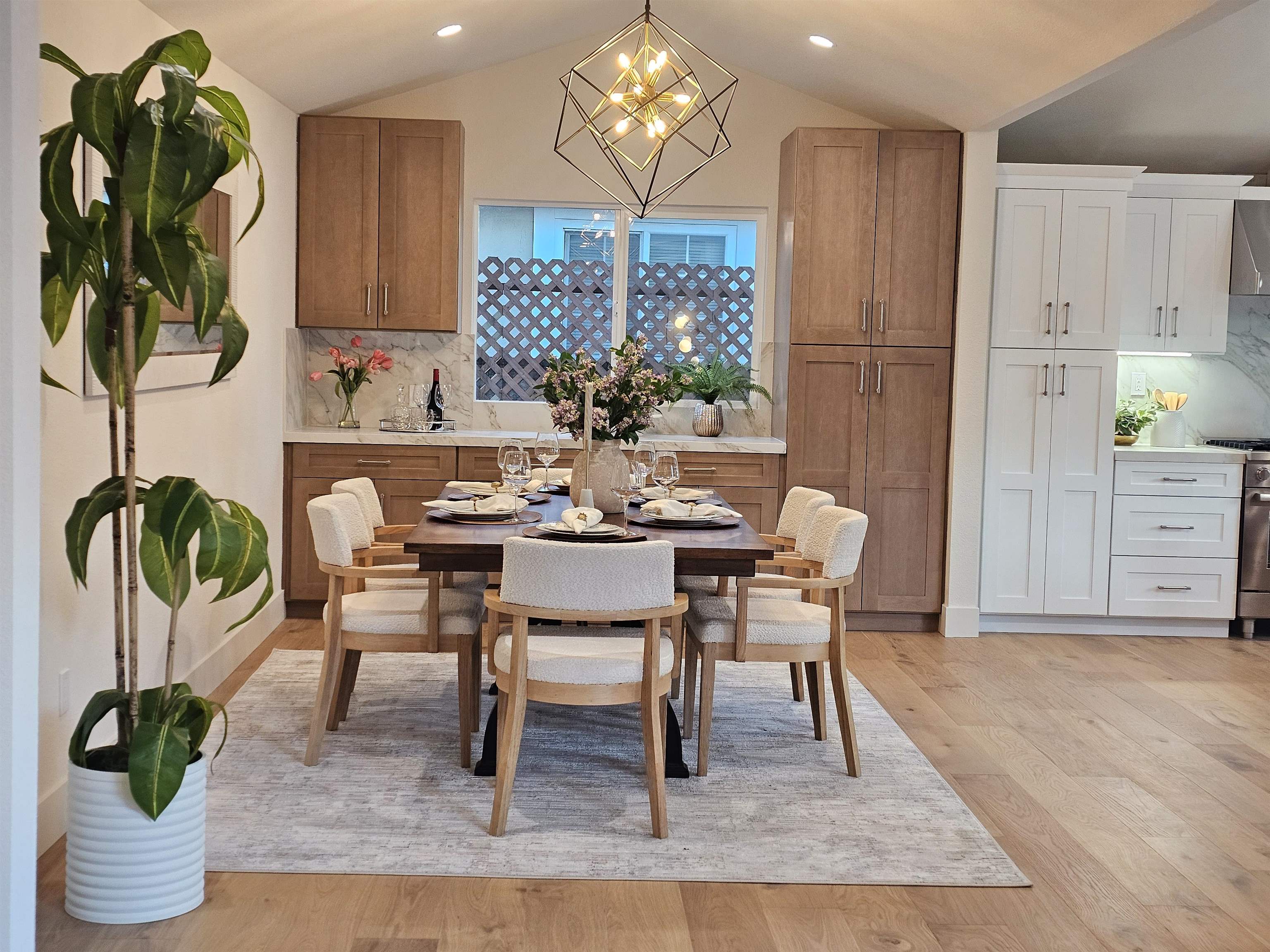 Detail Gallery Image 2 of 40 For 3161 Plymouth Rd, Lafayette,  CA 94549 - 3 Beds | 3 Baths