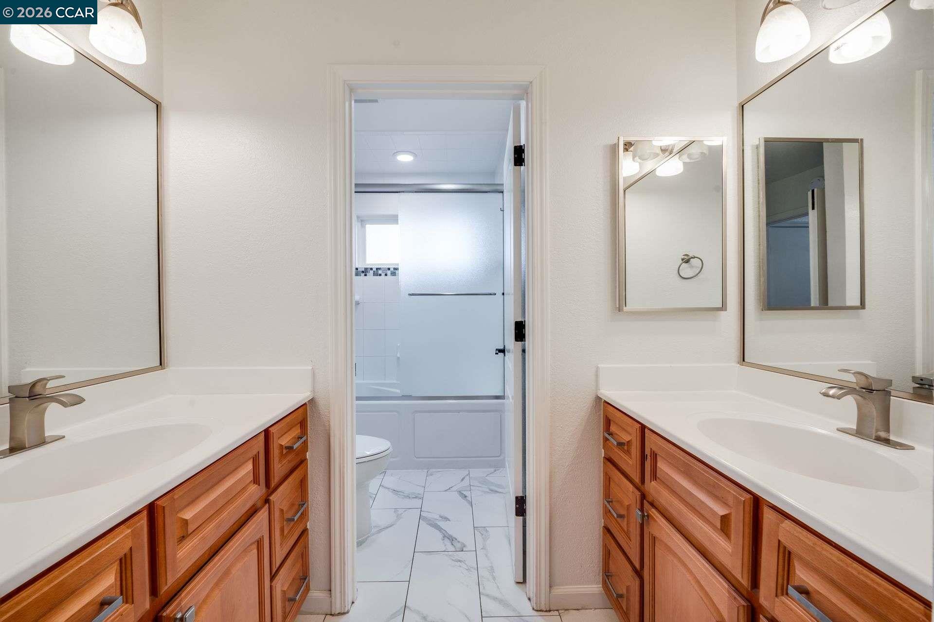 Detail Gallery Image 35 of 56 For 8240 Rhoda Ave, Dublin,  CA 94568 - 4 Beds | 3 Baths