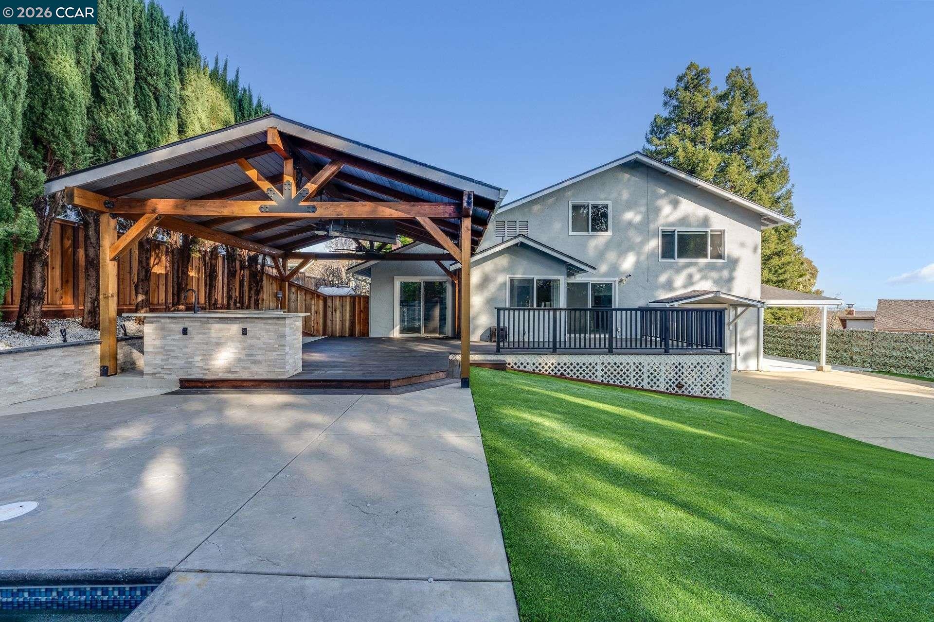 Detail Gallery Image 7 of 56 For 8240 Rhoda Ave, Dublin,  CA 94568 - 4 Beds | 3 Baths