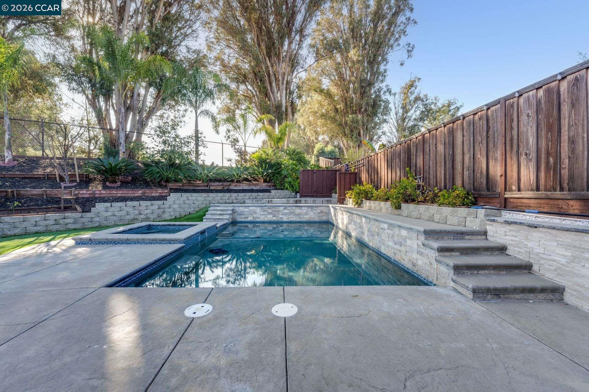 Detail Gallery Image 10 of 56 For 8240 Rhoda Ave, Dublin,  CA 94568 - 4 Beds | 3 Baths