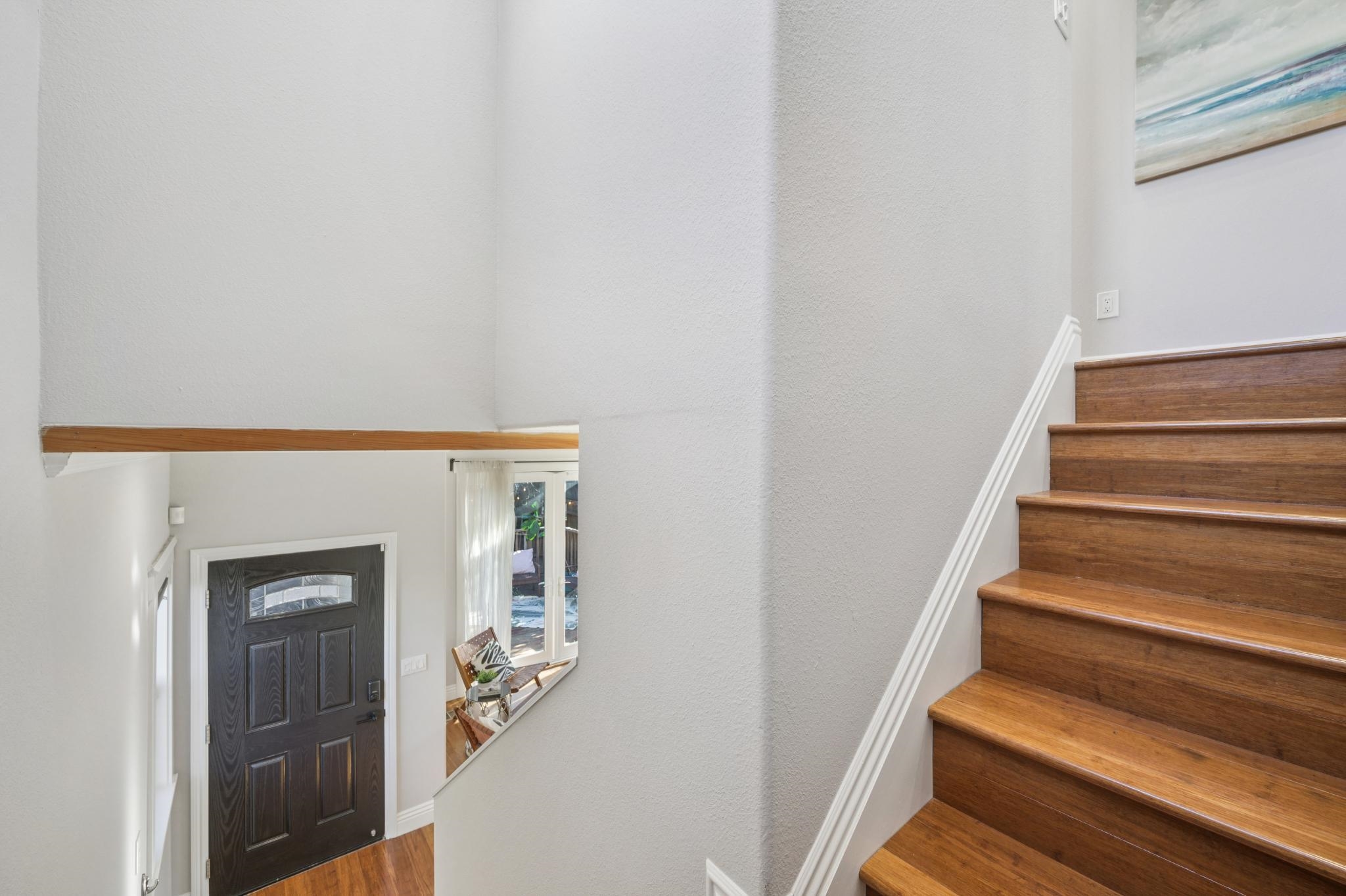 Detail Gallery Image 17 of 58 For 3033 Ellis St #B,  Berkeley,  CA 94703 - 3 Beds | 2/1 Baths