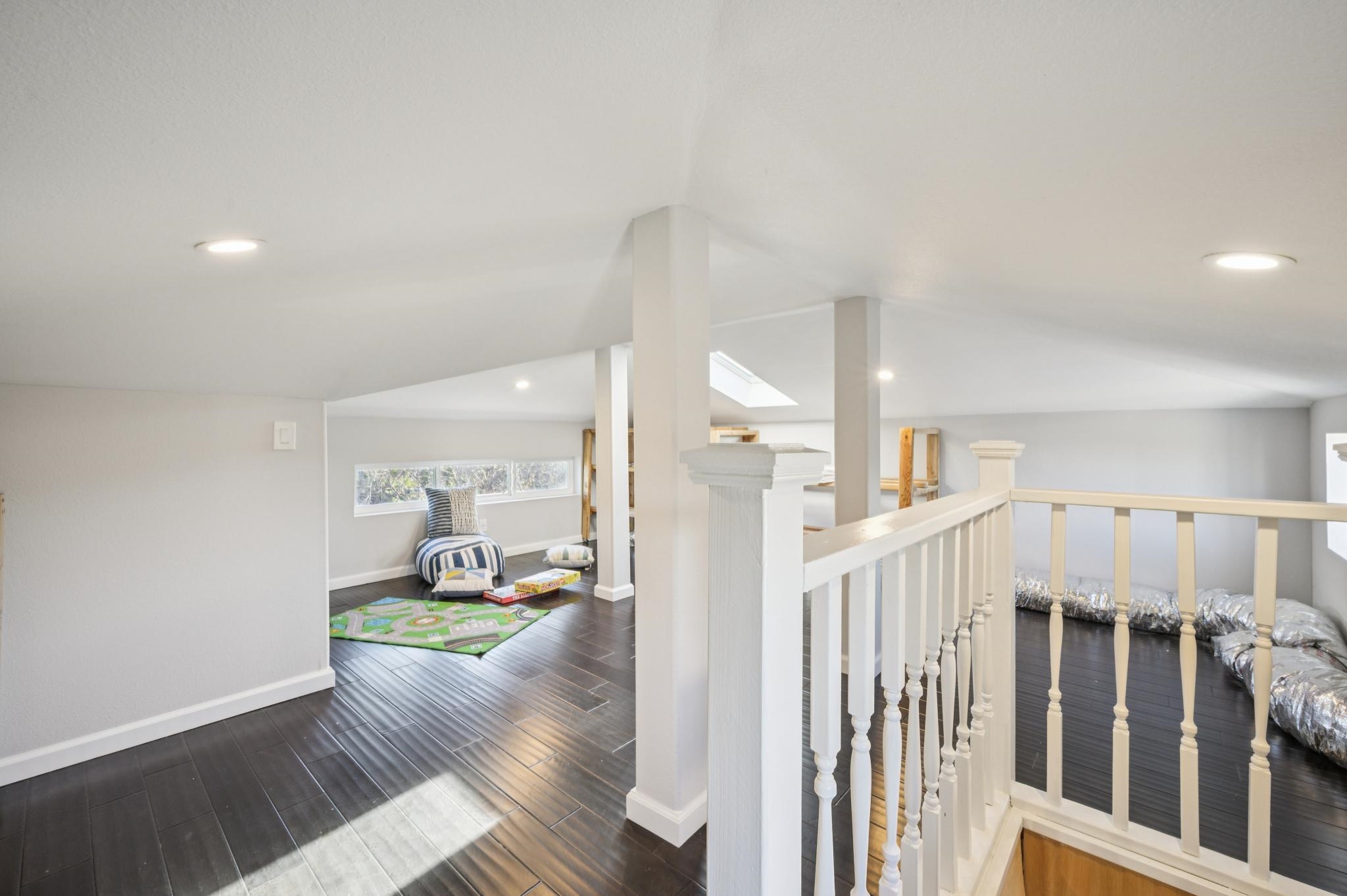 Detail Gallery Image 34 of 58 For 3033 Ellis St #B,  Berkeley,  CA 94703 - 3 Beds | 2/1 Baths