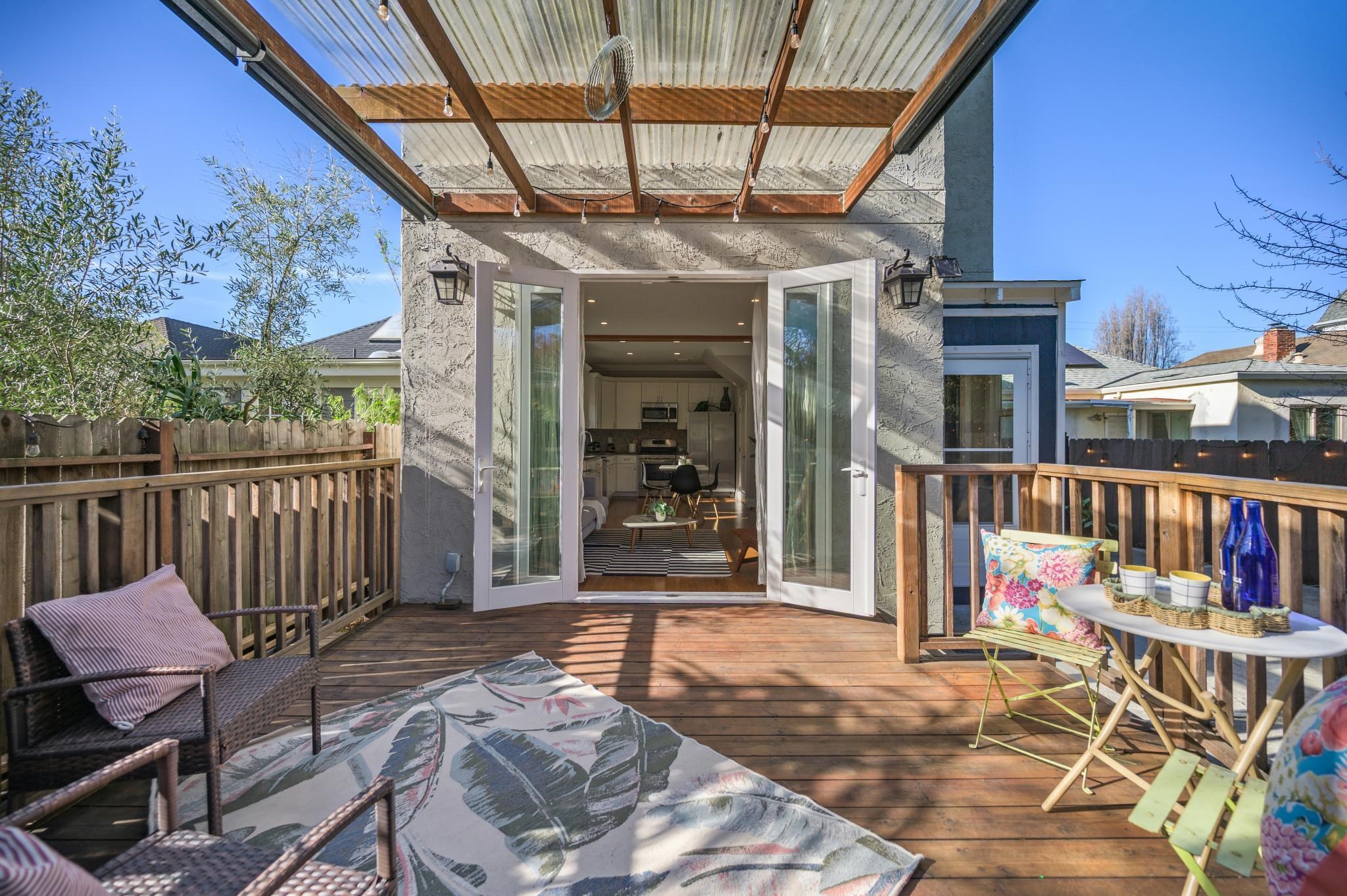 Detail Gallery Image 46 of 58 For 3033 Ellis St #B,  Berkeley,  CA 94703 - 3 Beds | 2/1 Baths