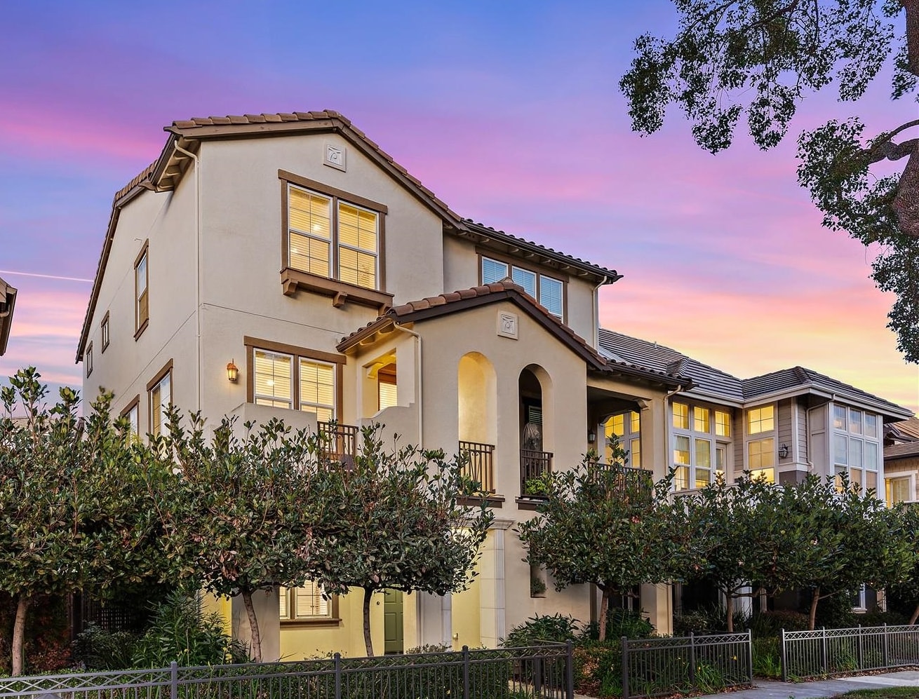 Front Image Thumbnail for BE41121624