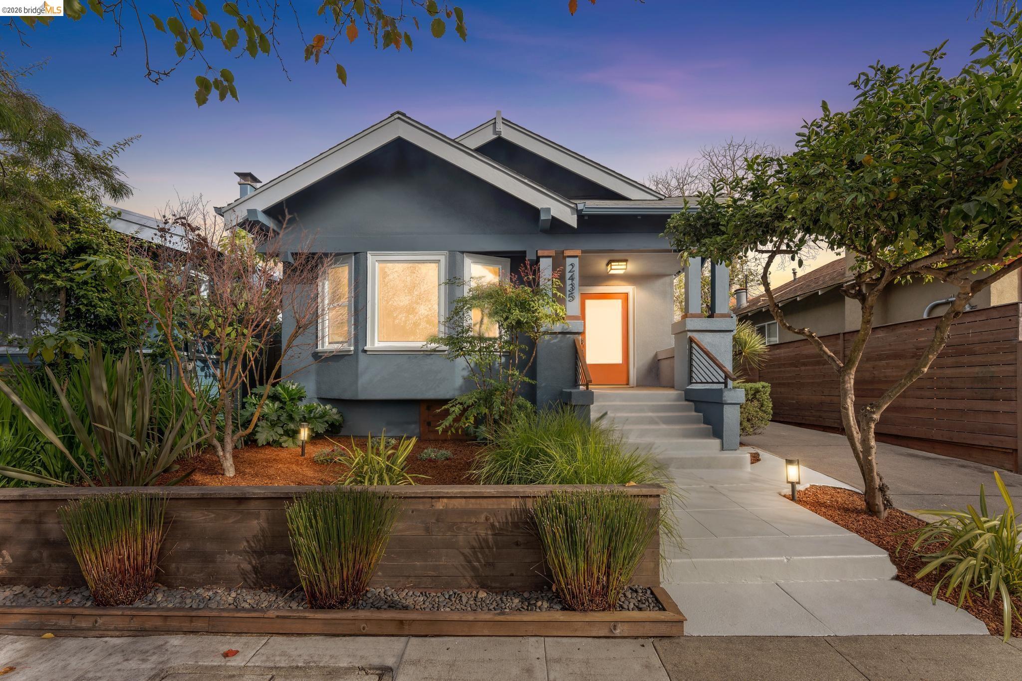 Front Image Thumbnail for EB41121625