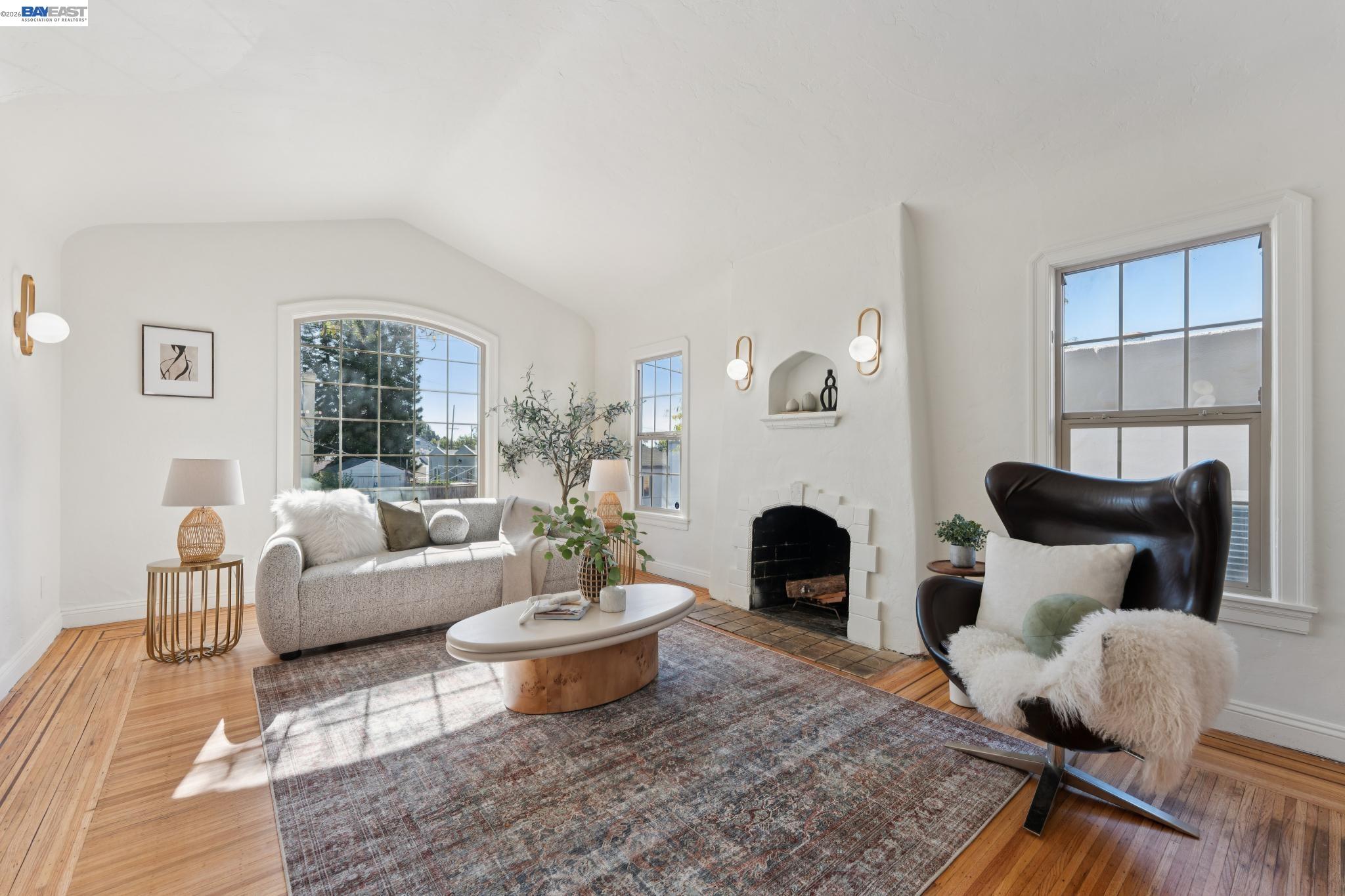 Front Image Thumbnail for BE41121627