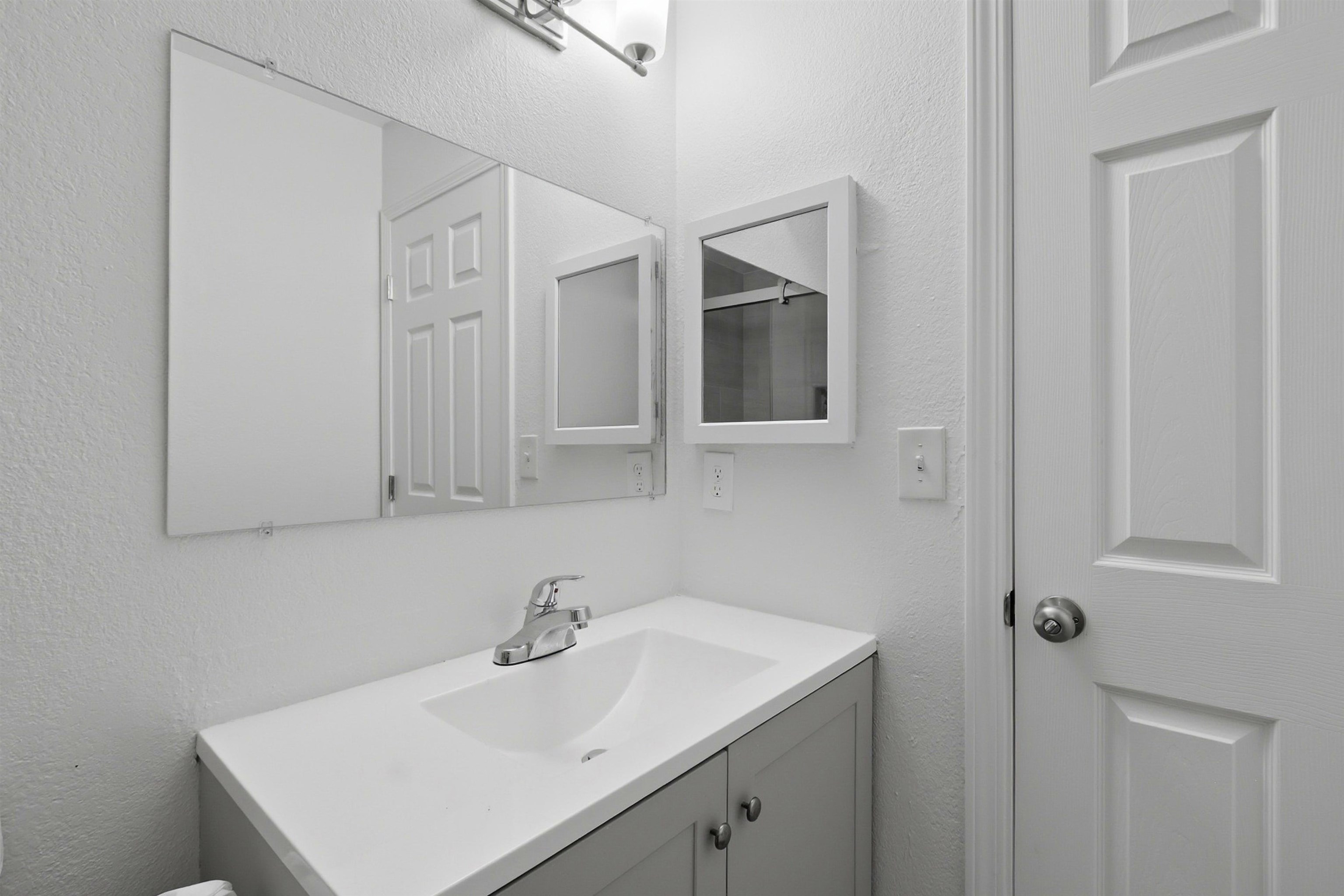 Detail Gallery Image 32 of 39 For 1371 Sunnycrest Circle, San Jose,  CA 95122 - 4 Beds | 2 Baths