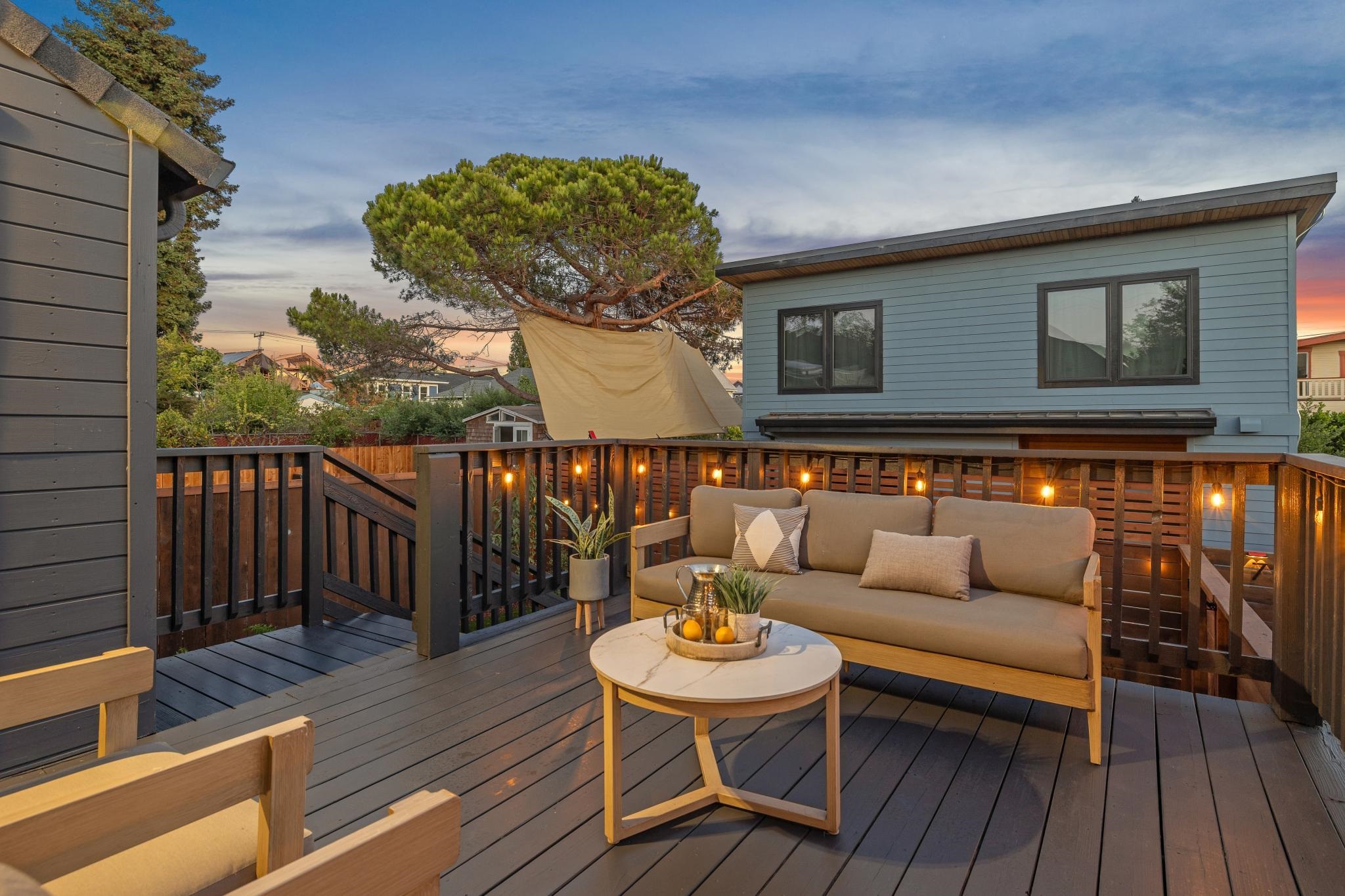 Detail Gallery Image 25 of 60 For 737 61st St, Oakland,  CA 94609 - 6 Beds | 3 Baths