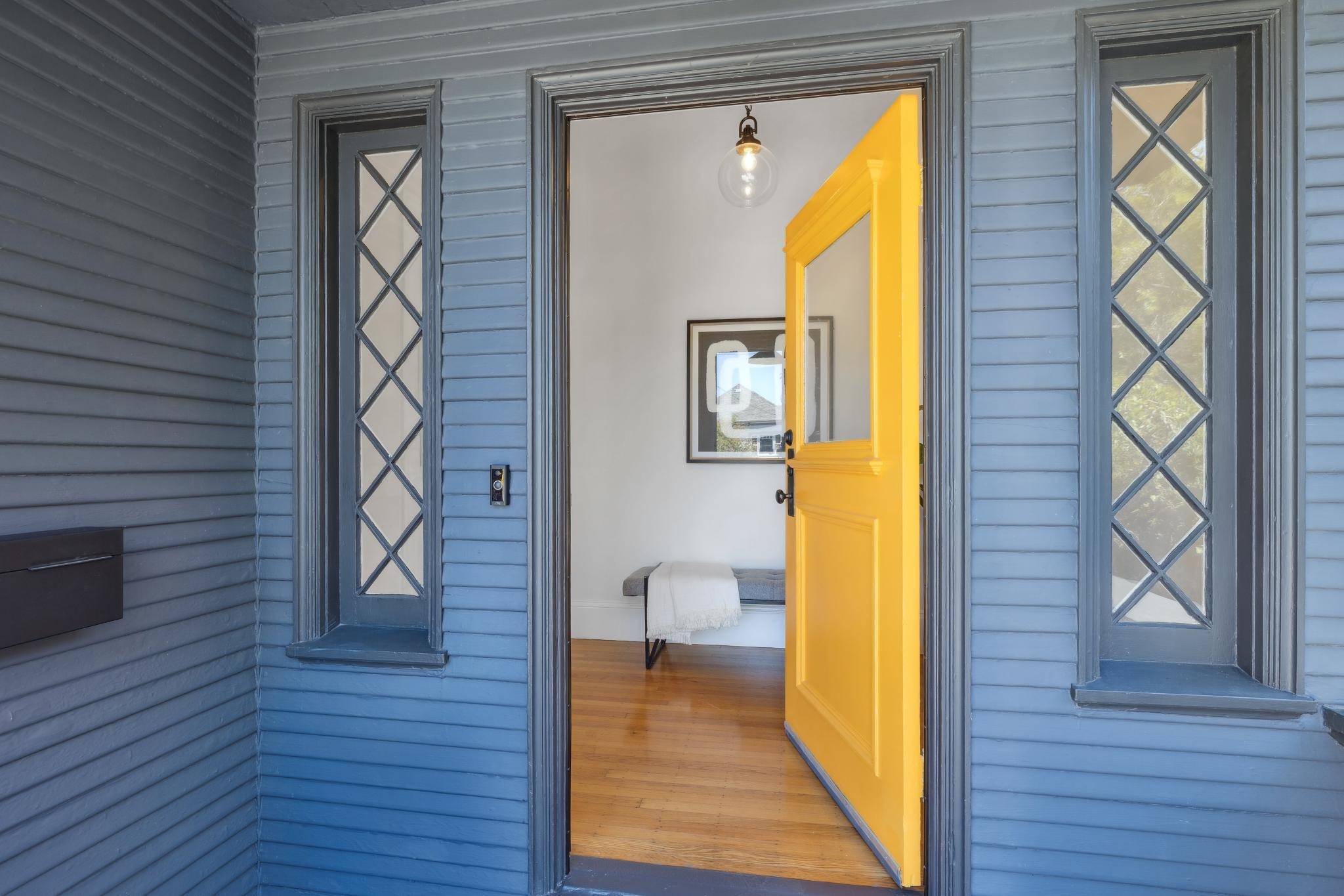 Detail Gallery Image 4 of 60 For 737 61st St, Oakland,  CA 94609 - 6 Beds | 3 Baths