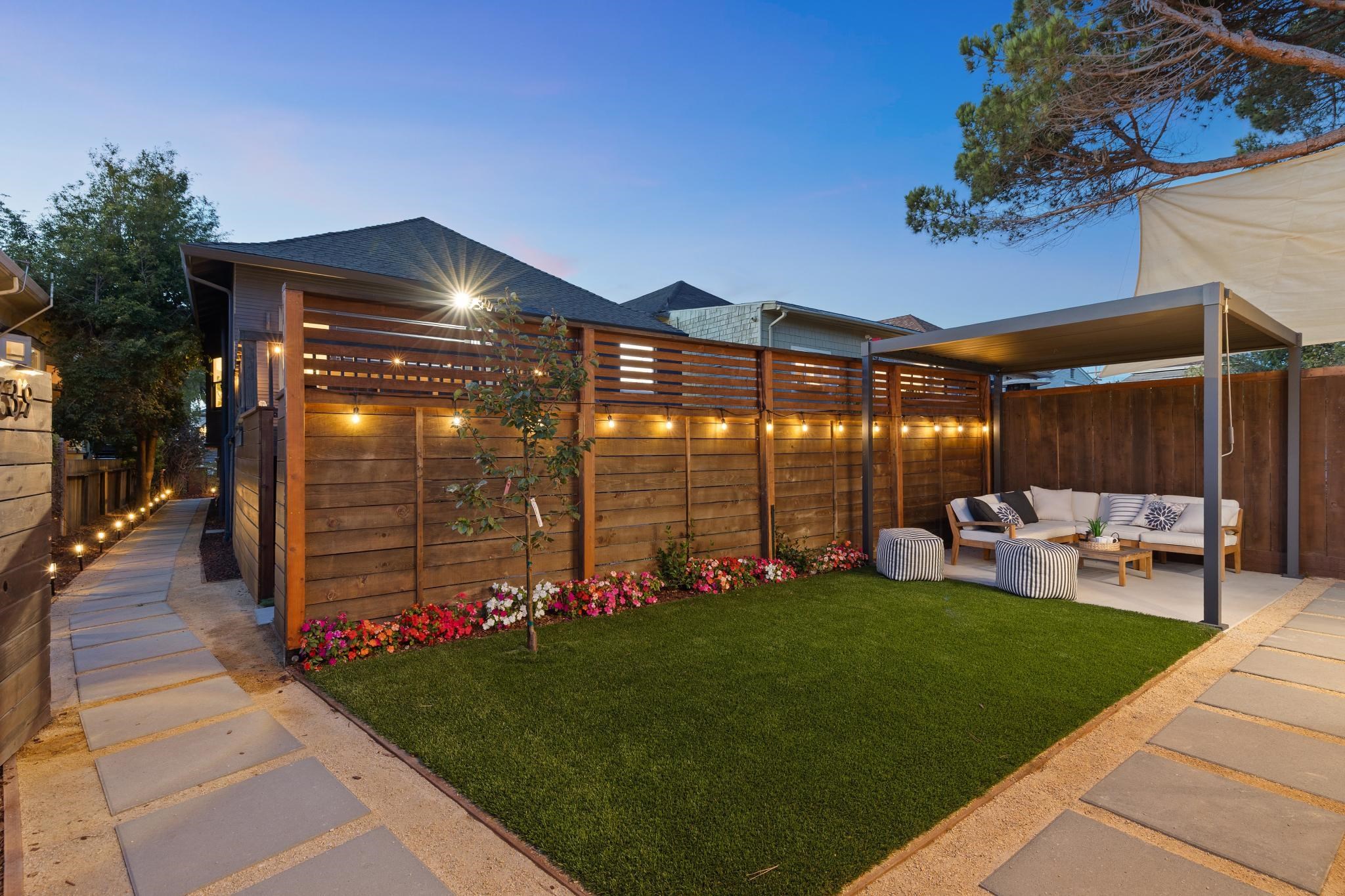 Detail Gallery Image 34 of 60 For 737 61st St, Oakland,  CA 94609 - 6 Beds | 3 Baths