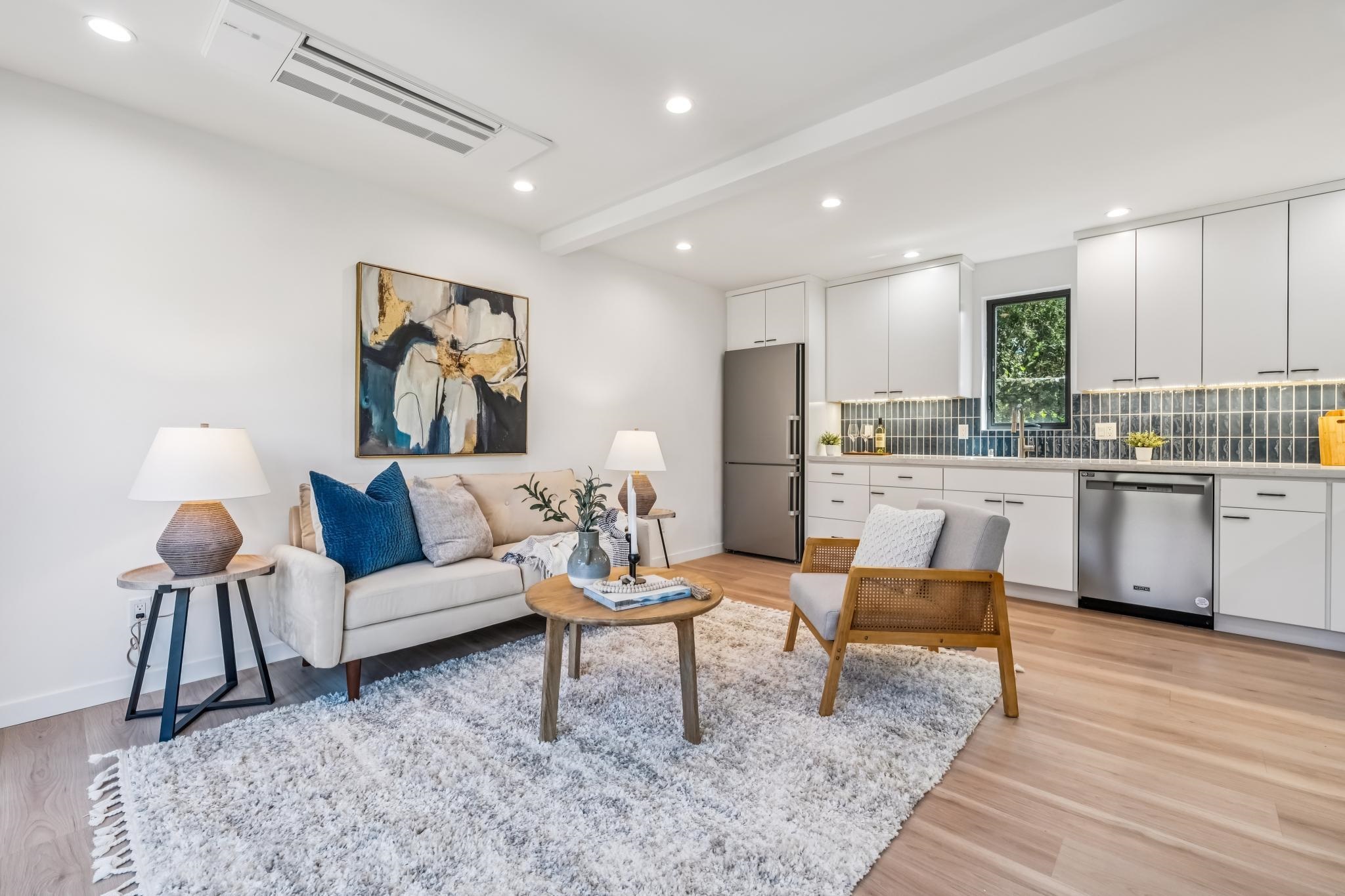 Detail Gallery Image 38 of 60 For 737 61st St, Oakland,  CA 94609 - 6 Beds | 3 Baths