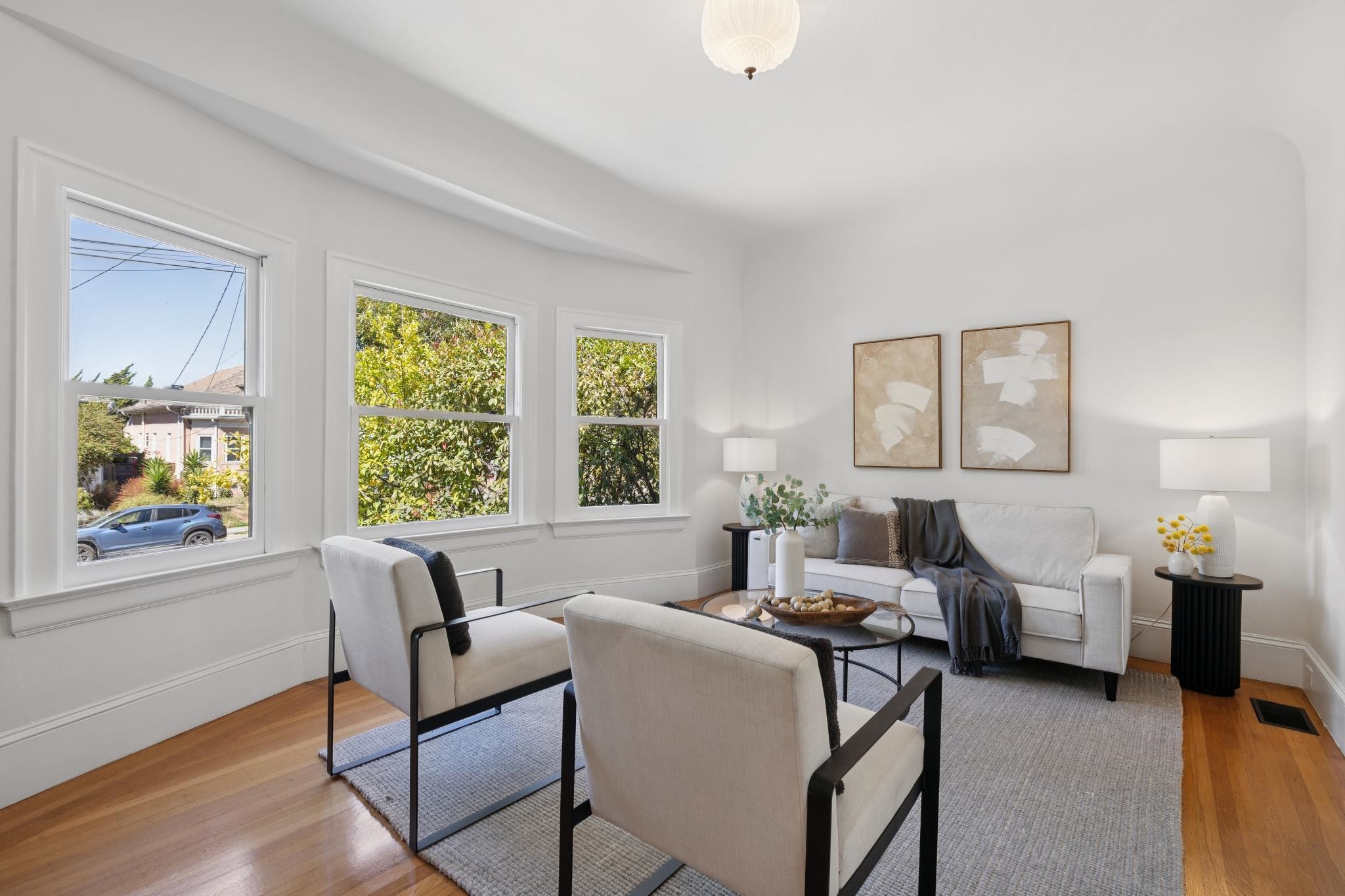 Detail Gallery Image 5 of 60 For 737 61st St, Oakland,  CA 94609 - 6 Beds | 3 Baths