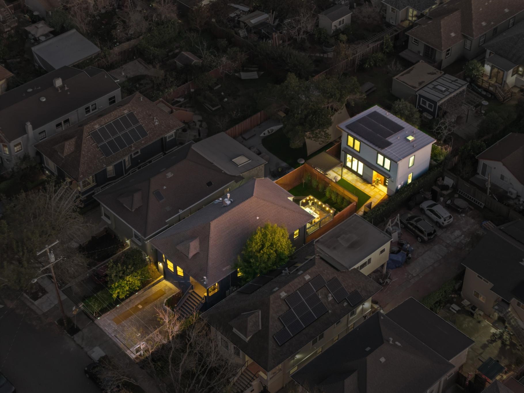 Detail Gallery Image 57 of 60 For 737 61st St, Oakland,  CA 94609 - 6 Beds | 3 Baths