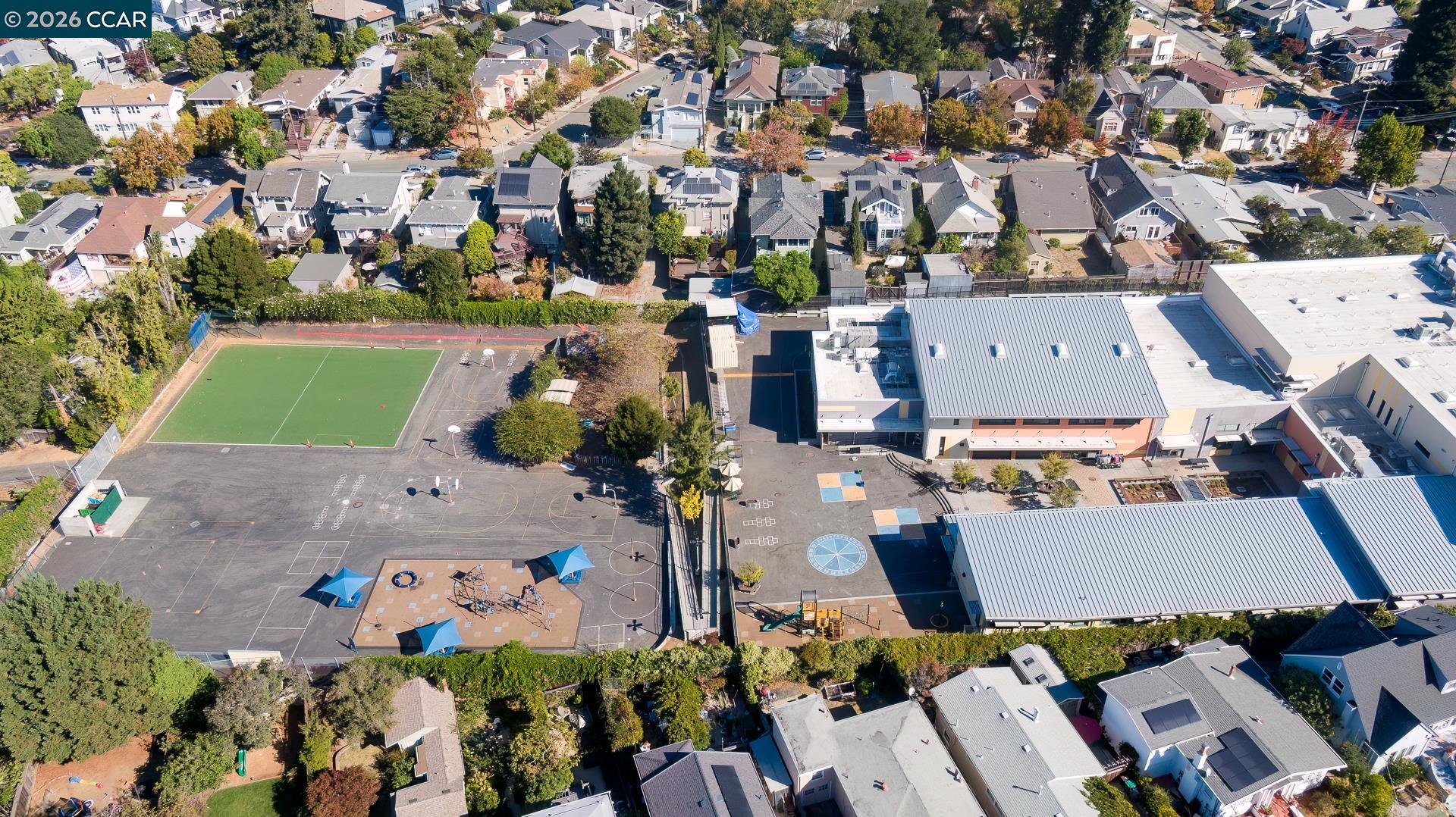 Detail Gallery Image 52 of 59 For 1515 Hampel St, Oakland,  CA 94602 - 2 Beds | 1 Baths