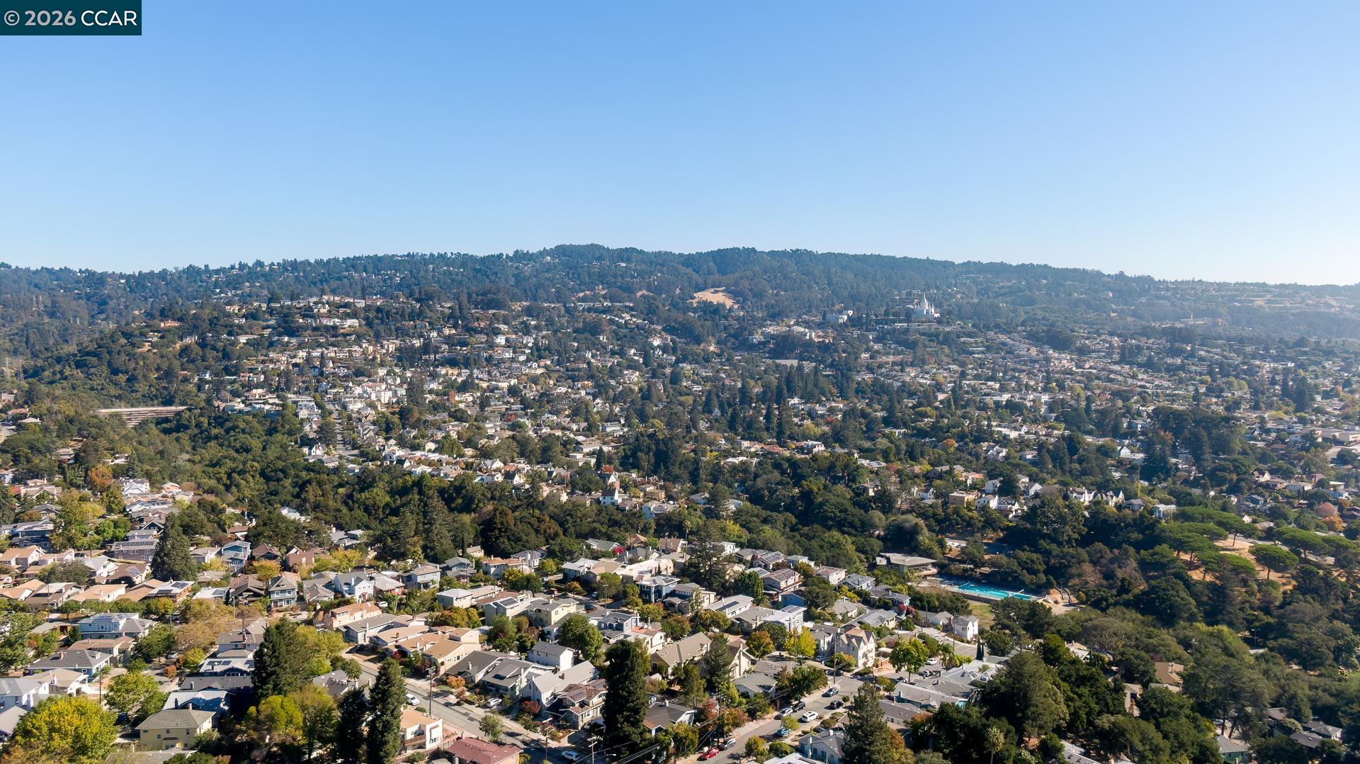 Detail Gallery Image 58 of 59 For 1515 Hampel St, Oakland,  CA 94602 - 2 Beds | 1 Baths