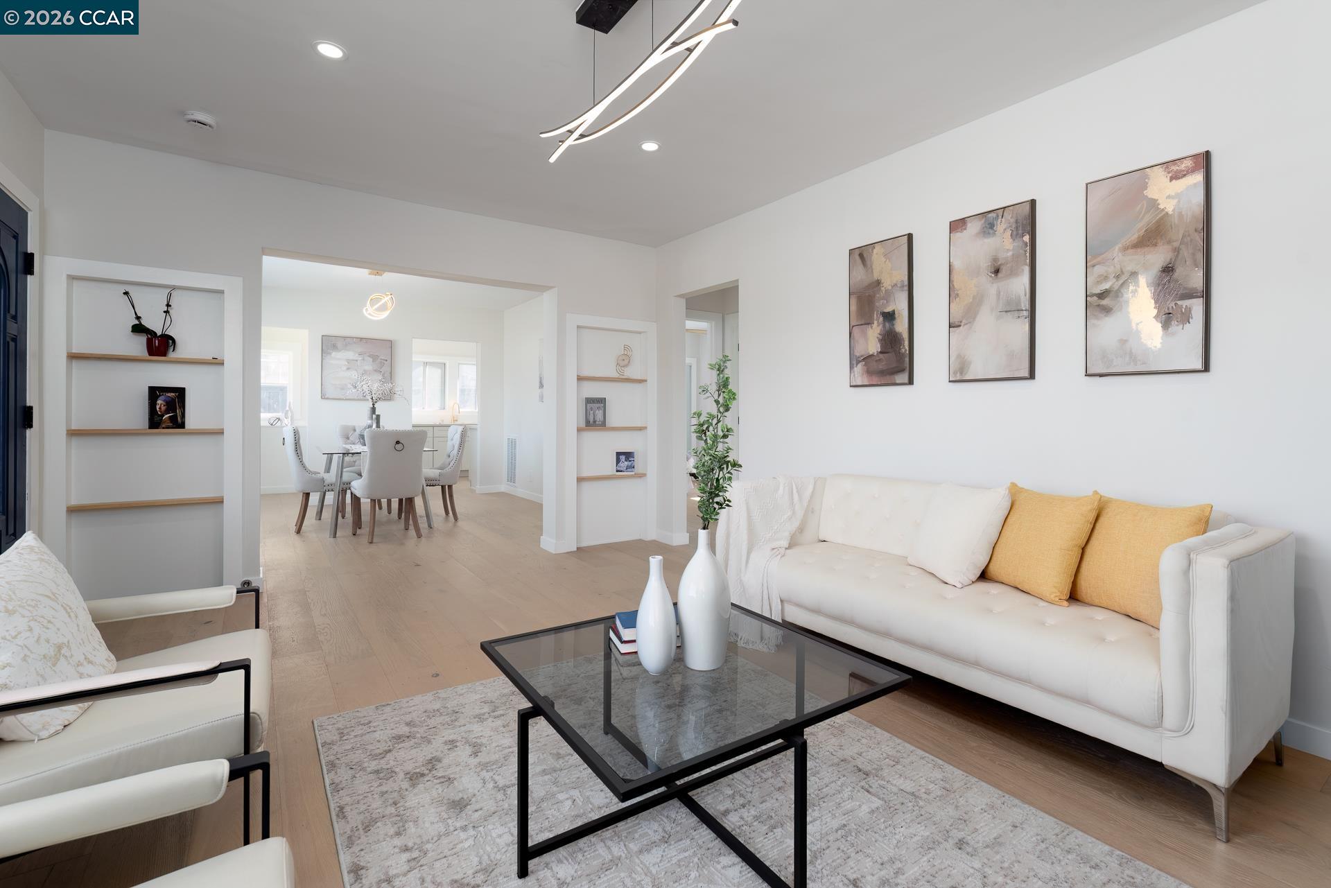 Detail Gallery Image 7 of 59 For 1515 Hampel St, Oakland,  CA 94602 - 2 Beds | 1 Baths