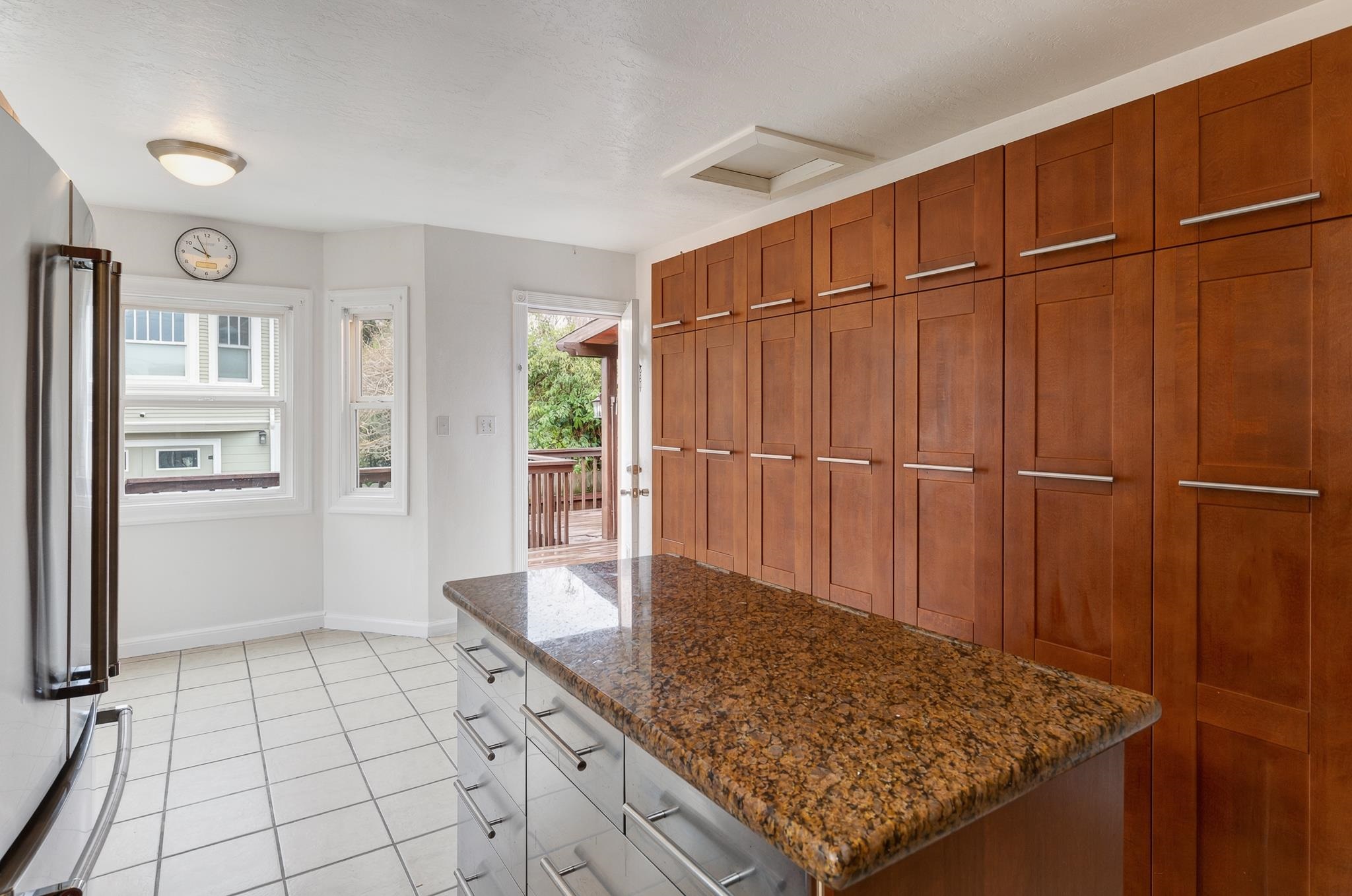 Detail Gallery Image 12 of 37 For 1128 Delaware St, Berkeley,  CA 94702 - 2 Beds | 1 Baths