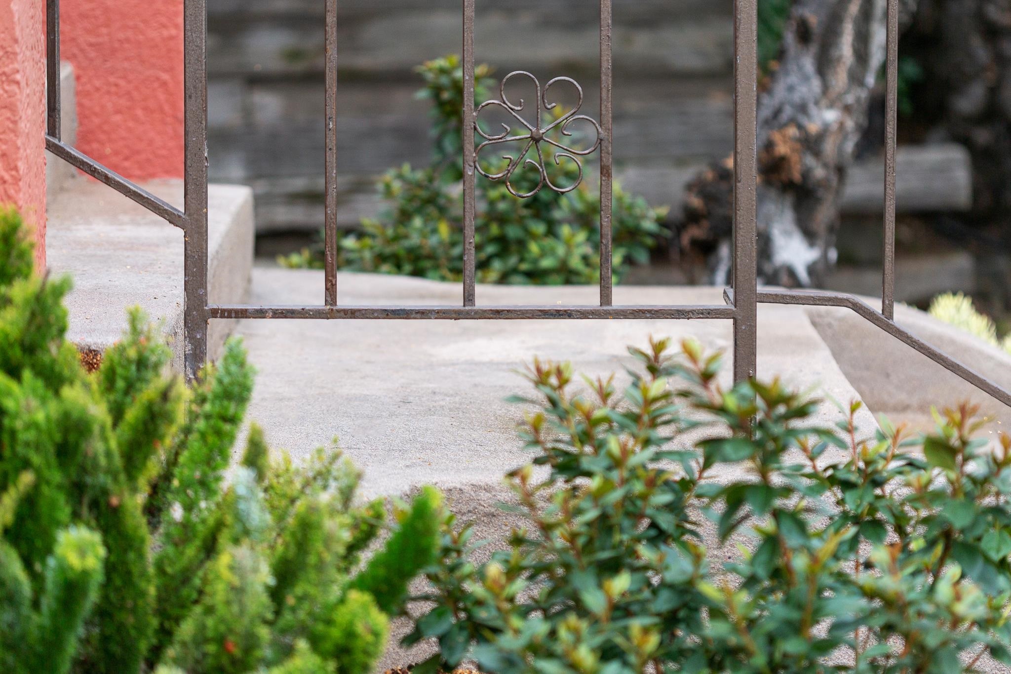 Detail Gallery Image 37 of 37 For 1128 Delaware St, Berkeley,  CA 94702 - 2 Beds | 1 Baths