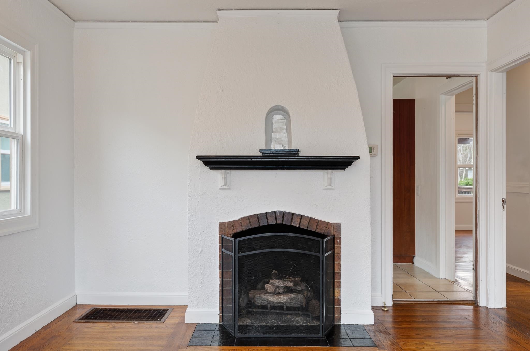 Detail Gallery Image 8 of 37 For 1128 Delaware St, Berkeley,  CA 94702 - 2 Beds | 1 Baths