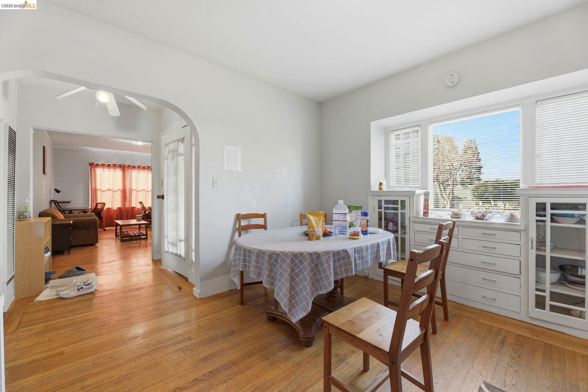 Detail Gallery Image 30 of 31 For 1813 Sacramento St, Berkeley,  CA 94702 - – Beds | – Baths