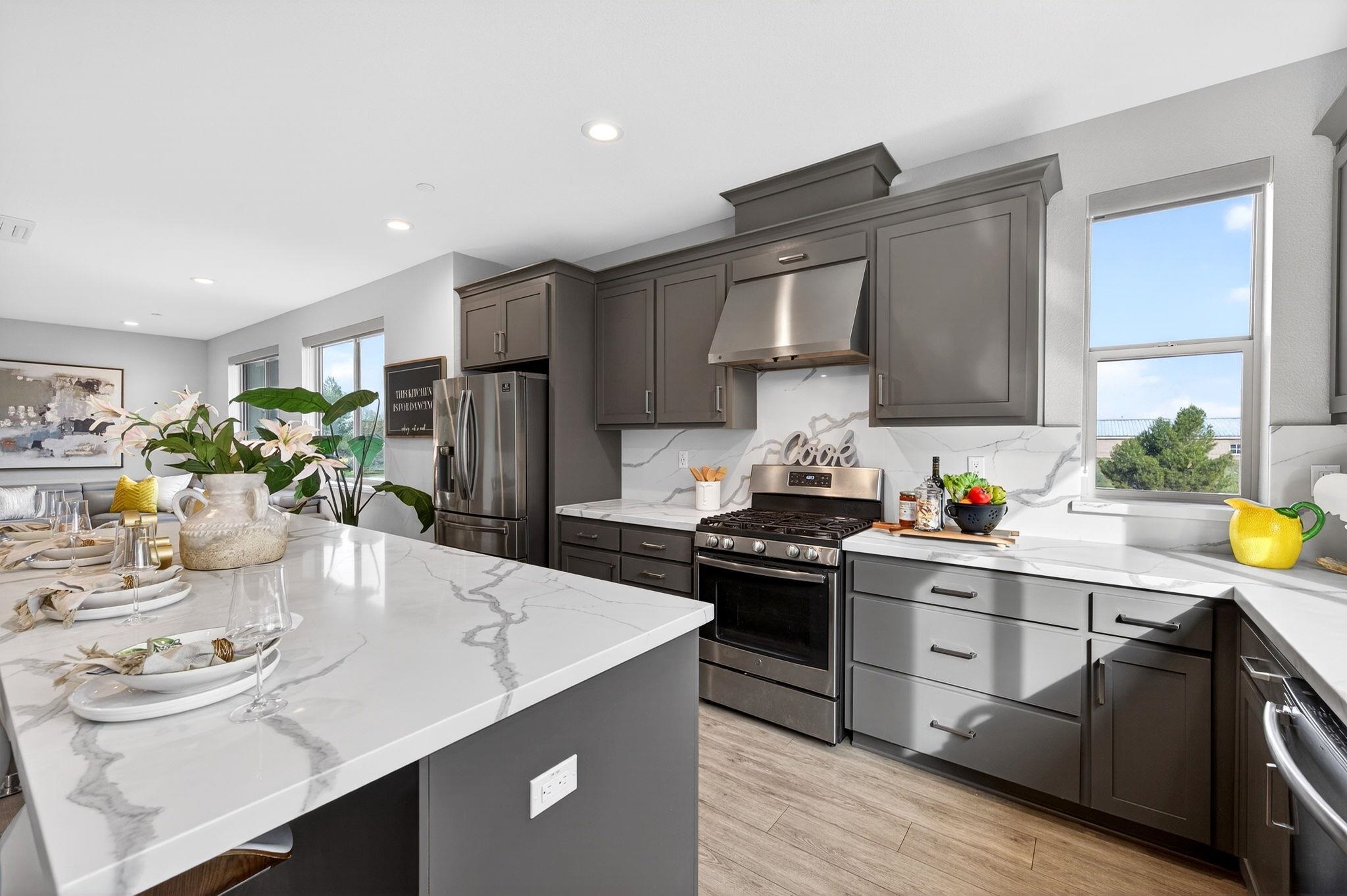 Detail Gallery Image 16 of 60 For 5521 Gracen Way, Dublin,  CA 94568 - 5 Beds | 4 Baths