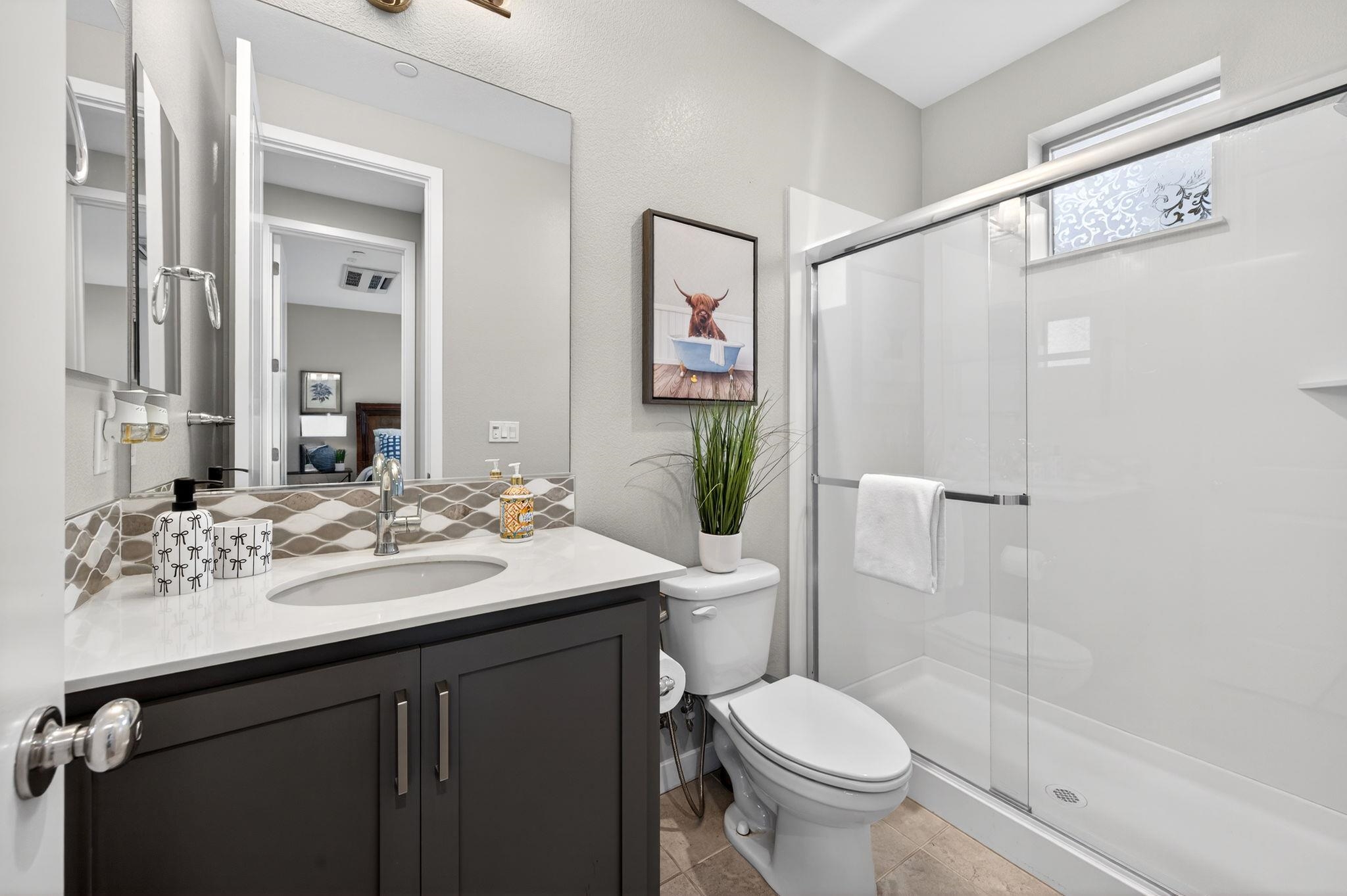 Detail Gallery Image 26 of 60 For 5521 Gracen Way, Dublin,  CA 94568 - 5 Beds | 4 Baths