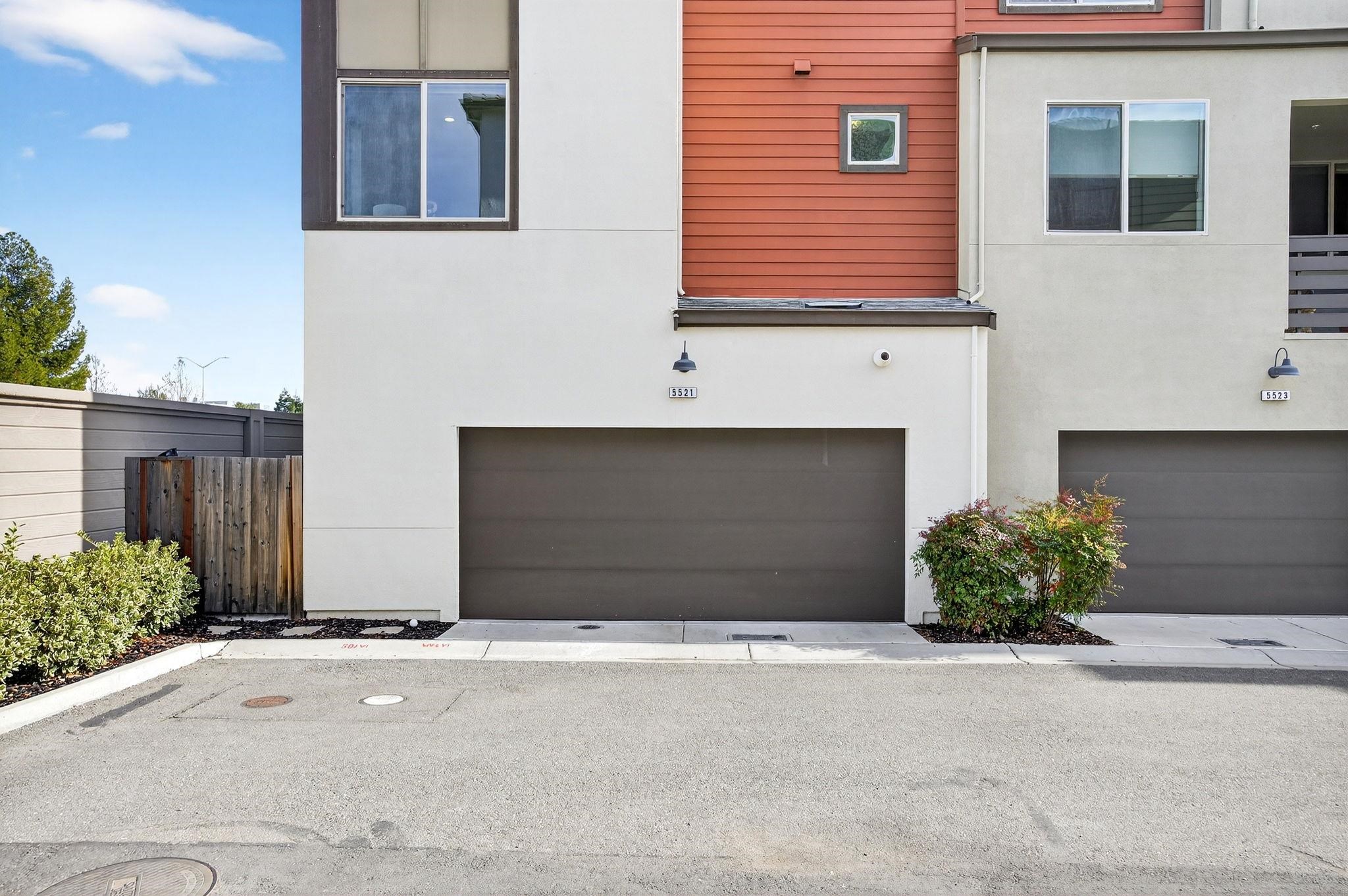 Detail Gallery Image 4 of 60 For 5521 Gracen Way, Dublin,  CA 94568 - 5 Beds | 4 Baths