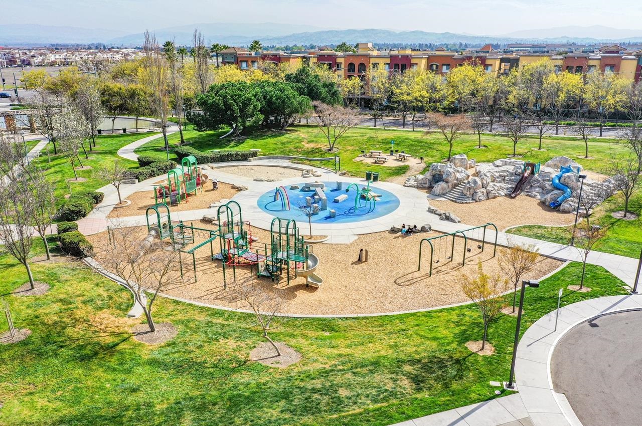 Detail Gallery Image 51 of 60 For 5521 Gracen Way, Dublin,  CA 94568 - 5 Beds | 4 Baths