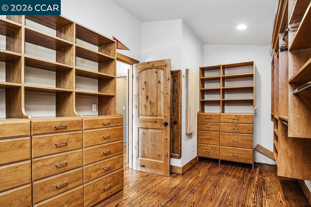 Detail Gallery Image 15 of 57 For 5308 Vista Point Ct, Concord,  CA 94521 - 5 Beds | 3/1 Baths