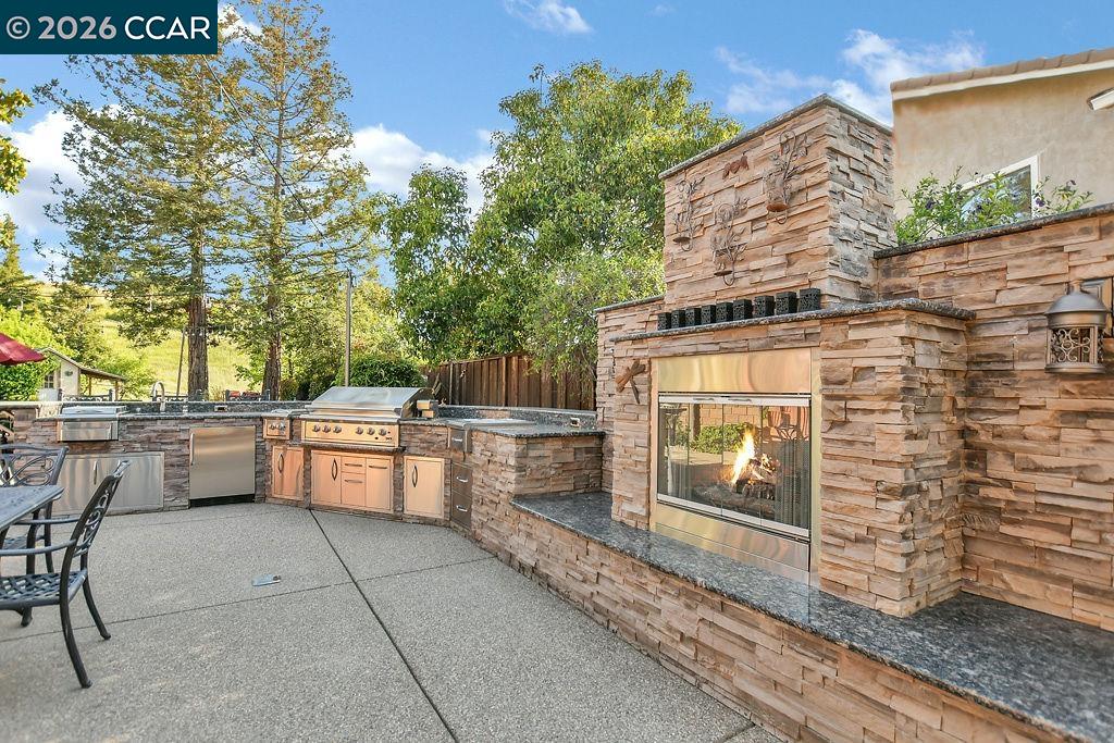 Detail Gallery Image 20 of 57 For 5308 Vista Point Ct, Concord,  CA 94521 - 5 Beds | 3/1 Baths