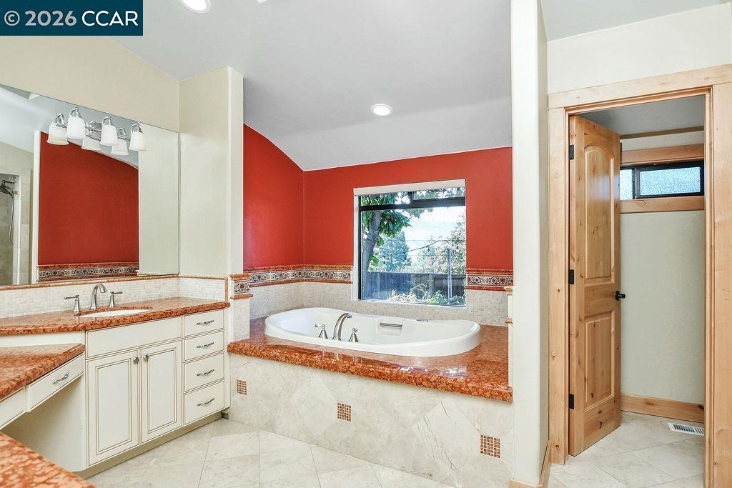 Detail Gallery Image 32 of 57 For 5308 Vista Point Ct, Concord,  CA 94521 - 5 Beds | 3/1 Baths