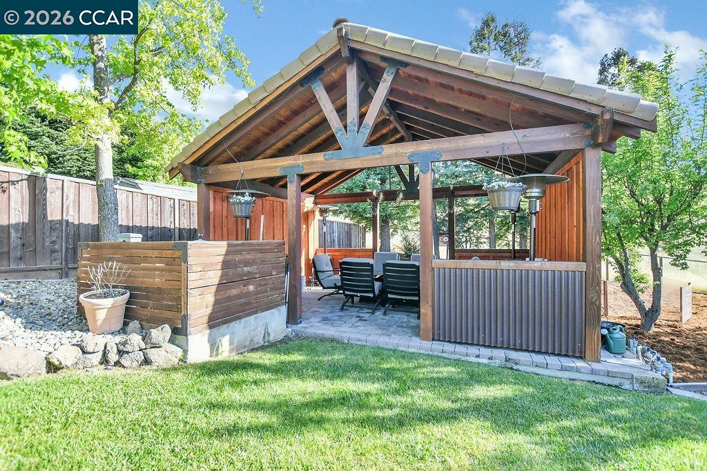 Detail Gallery Image 6 of 57 For 5308 Vista Point Ct, Concord,  CA 94521 - 5 Beds | 3/1 Baths