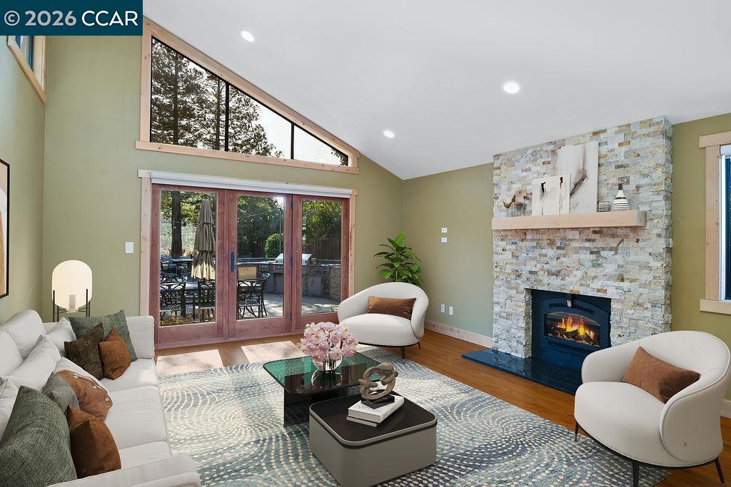 Detail Gallery Image 7 of 57 For 5308 Vista Point Ct, Concord,  CA 94521 - 5 Beds | 3/1 Baths