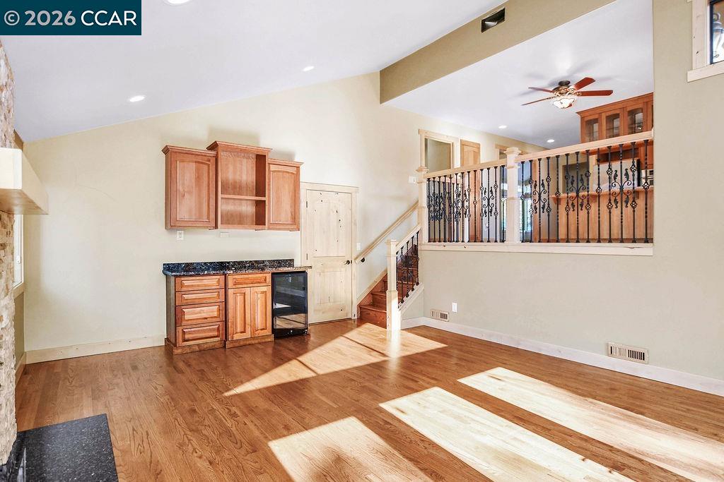 Detail Gallery Image 10 of 57 For 5308 Vista Point Ct, Concord,  CA 94521 - 5 Beds | 3/1 Baths