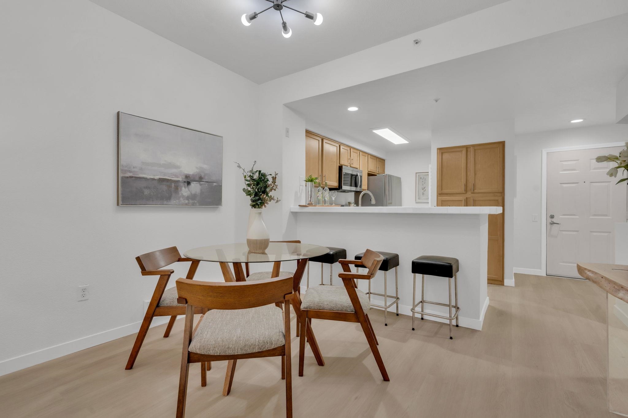 Detail Gallery Image 9 of 30 For 320 Caldecott #116,  Oakland,  CA 94618 - 1 Beds | 1 Baths