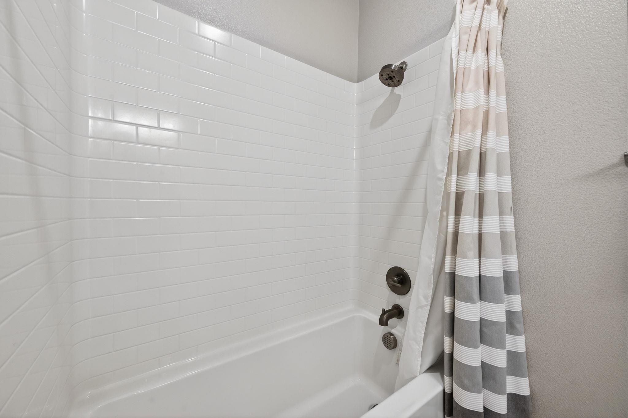 Photo #10: 41121702 Listing: Photo #10