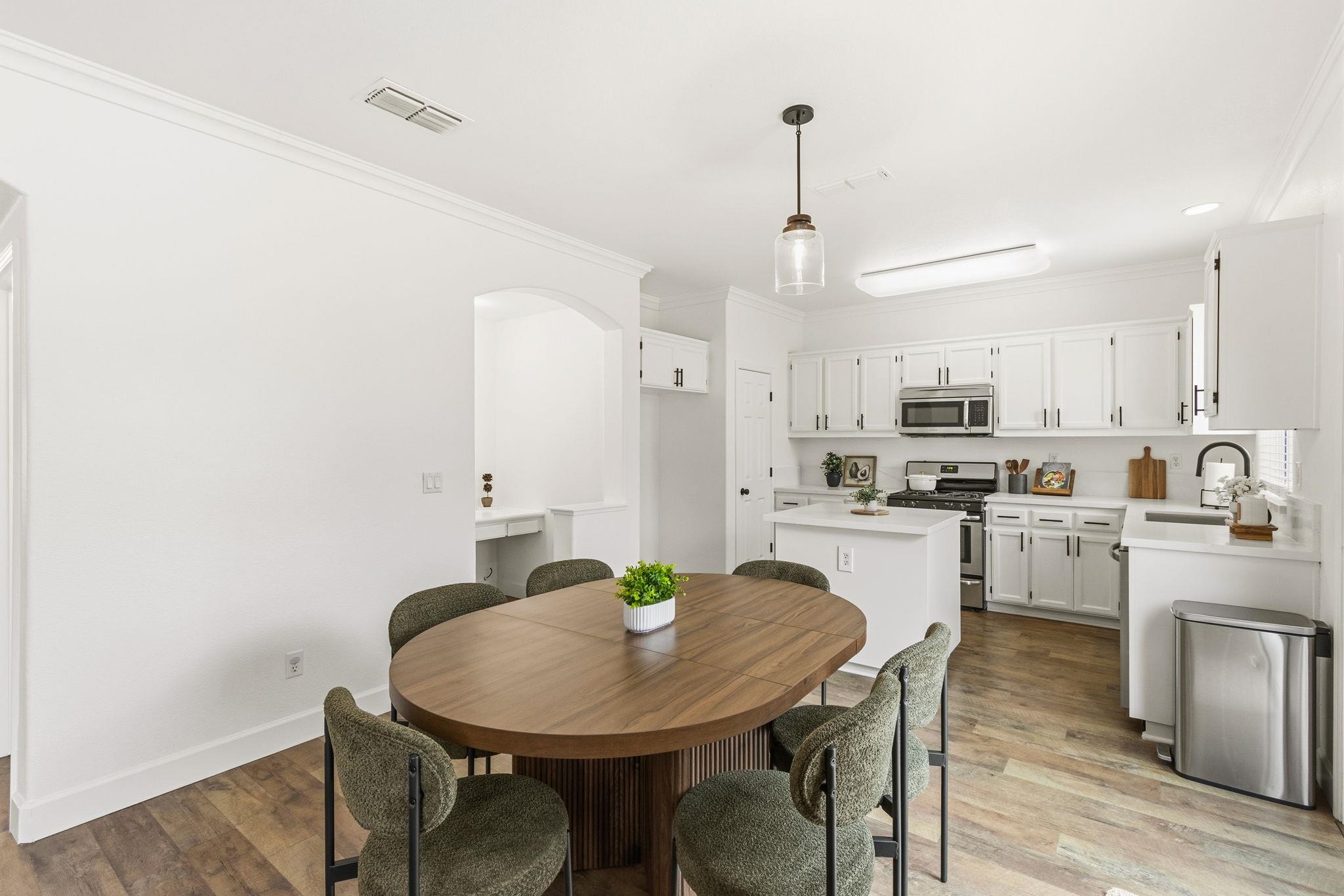 Detail Gallery Image 11 of 40 For 249 Creektrail Ct, Brentwood,  CA 94513 - 4 Beds | 2/1 Baths