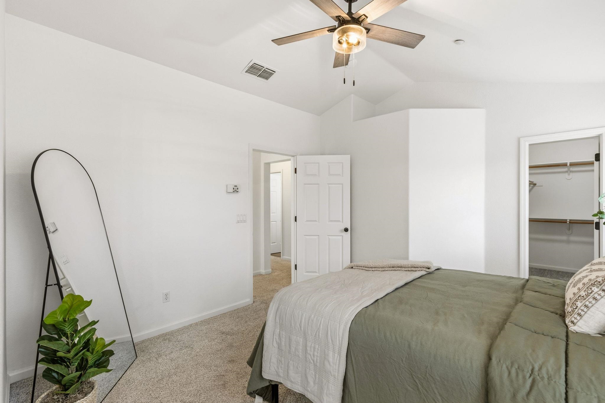 Detail Gallery Image 21 of 40 For 249 Creektrail Ct, Brentwood,  CA 94513 - 4 Beds | 2/1 Baths